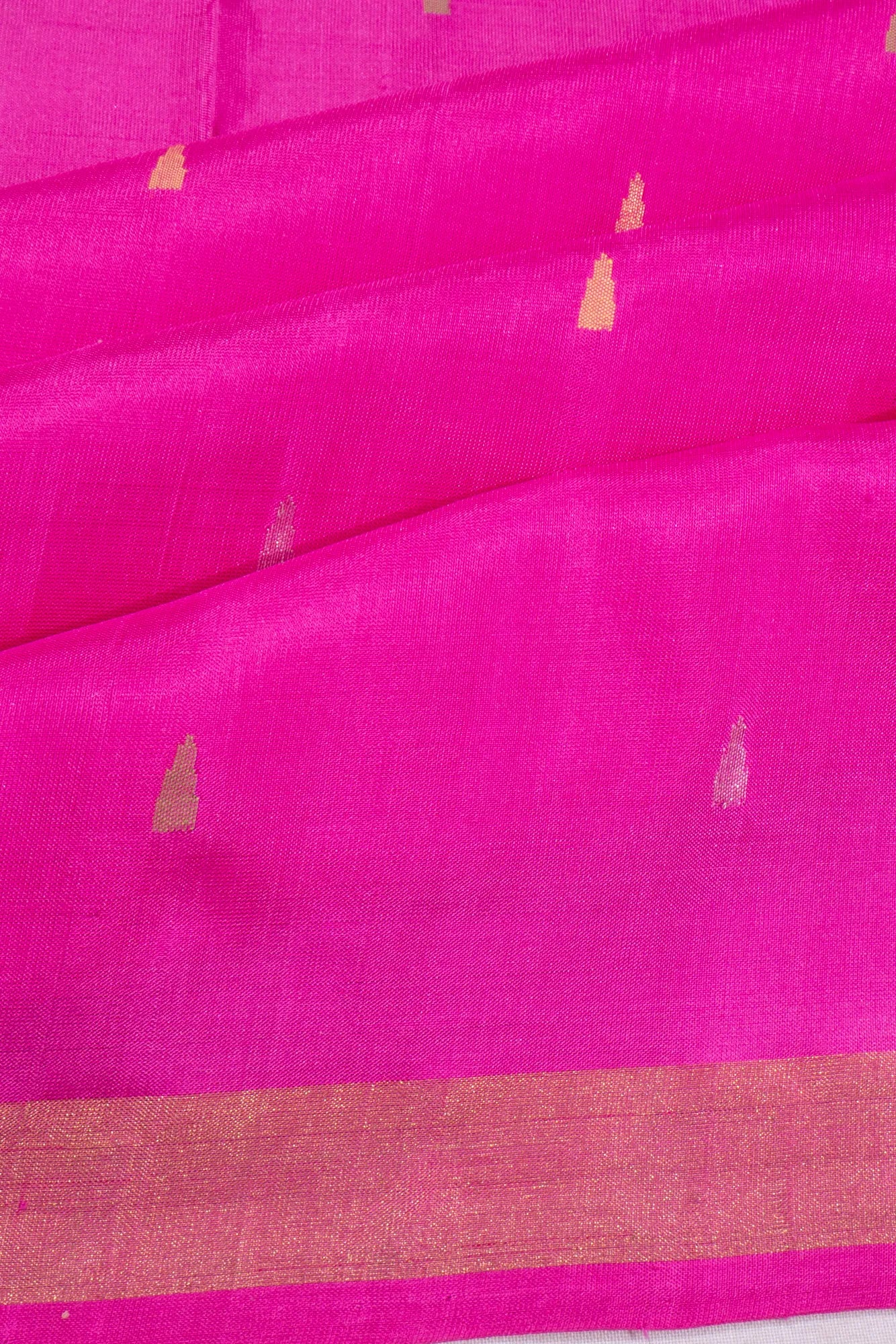 Uppada Silk Butta Rani Pink Saree With Jamdani Pallu