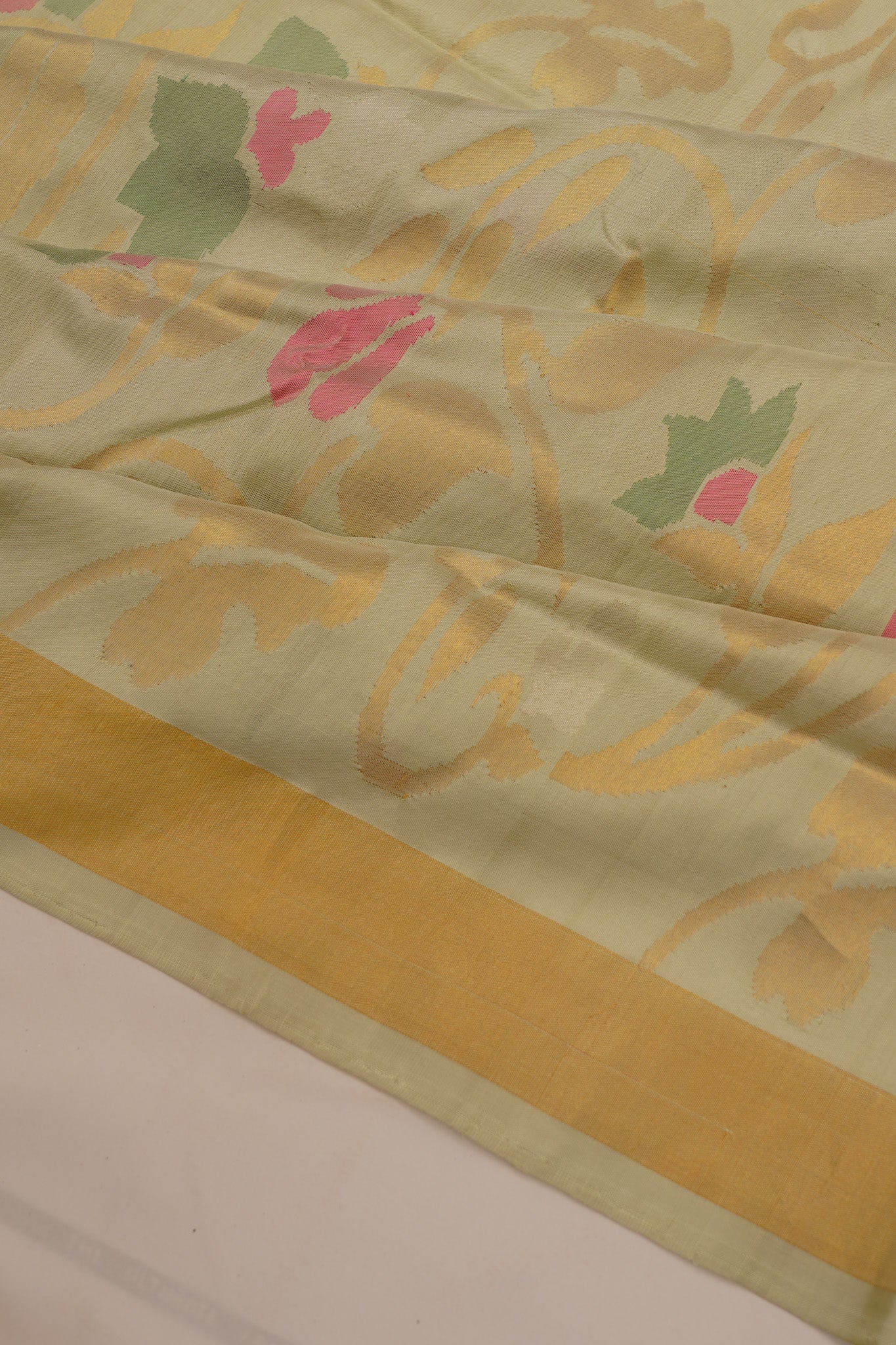 Uppada Silk Jamdani Jaal Cream Saree