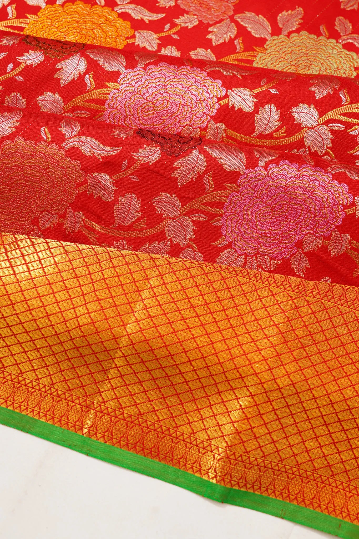 kanchipuram-silk-meenakari-jaal-red-saree-1215747812