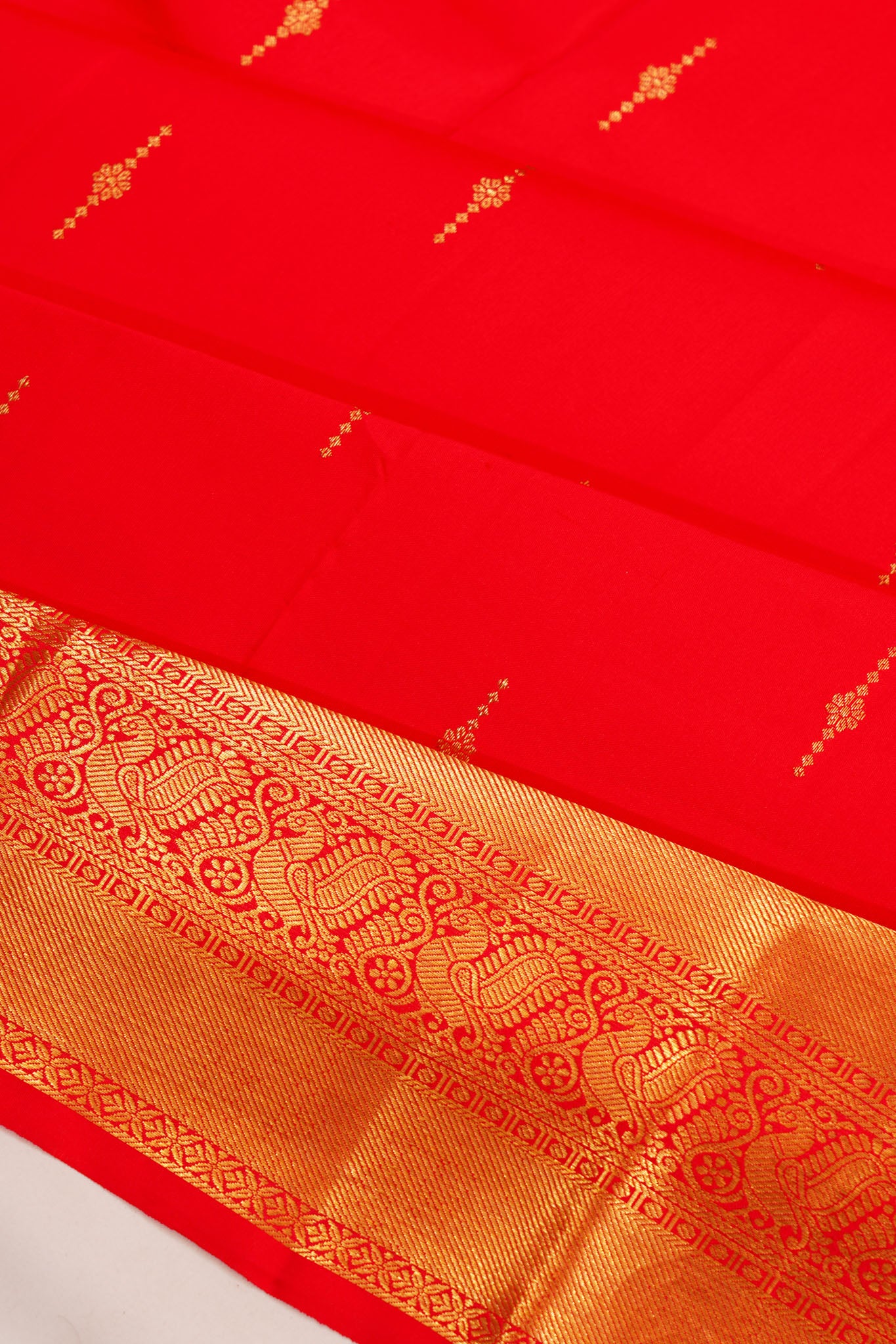 Taranga Kanchi Silk Butta Red Saree