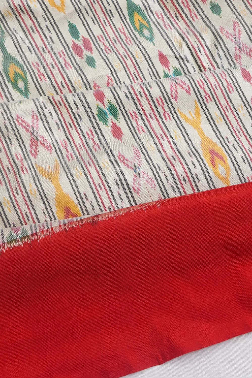 Pochampally Silk Ikat Vertical Lines White Saree