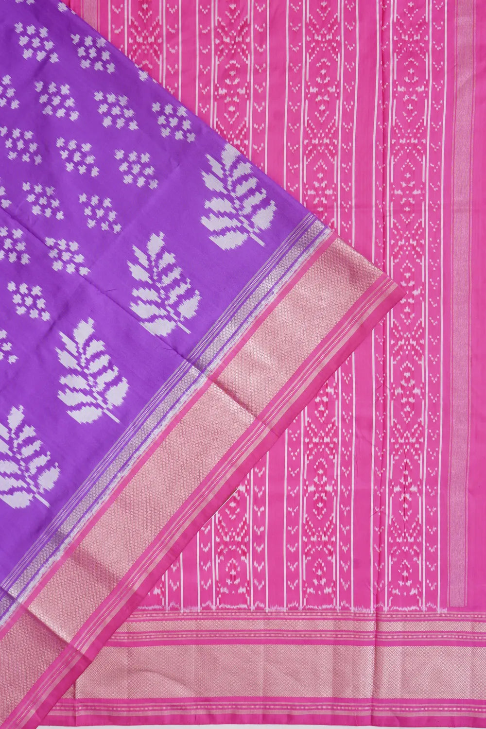 Pochampally Silk Ikat Violet Saree With Ganga Jamuna Border