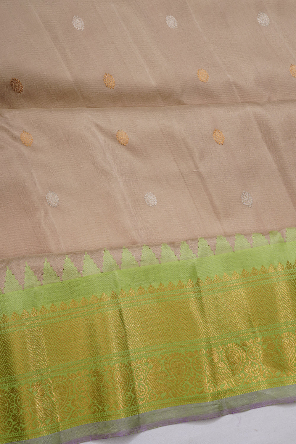 Gadwal Silk Butta Beige Saree