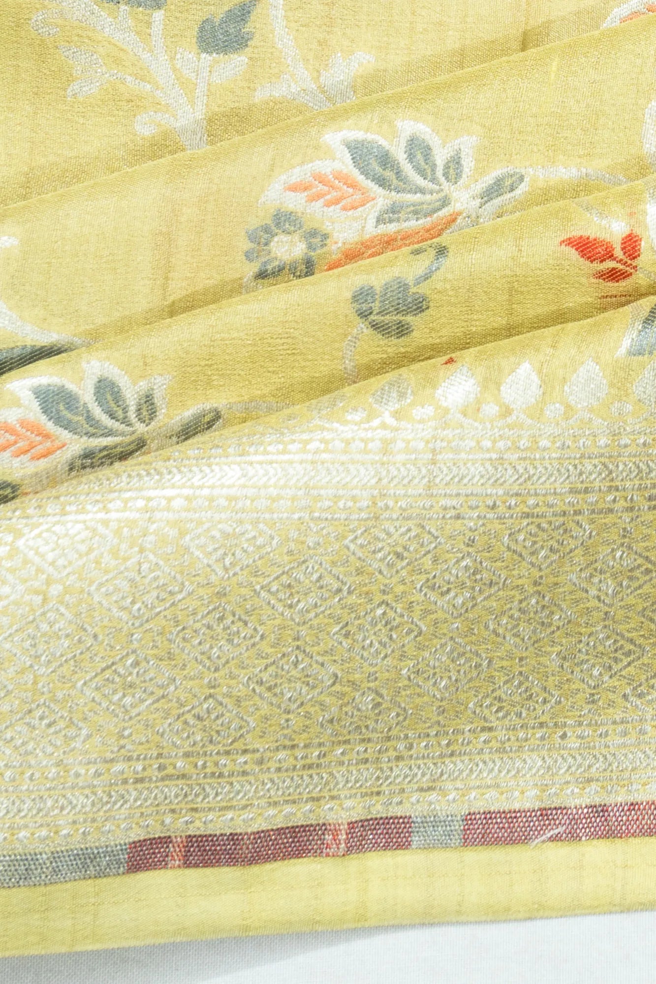 Banarasi Tussar Georgette Jaal Cream Saree