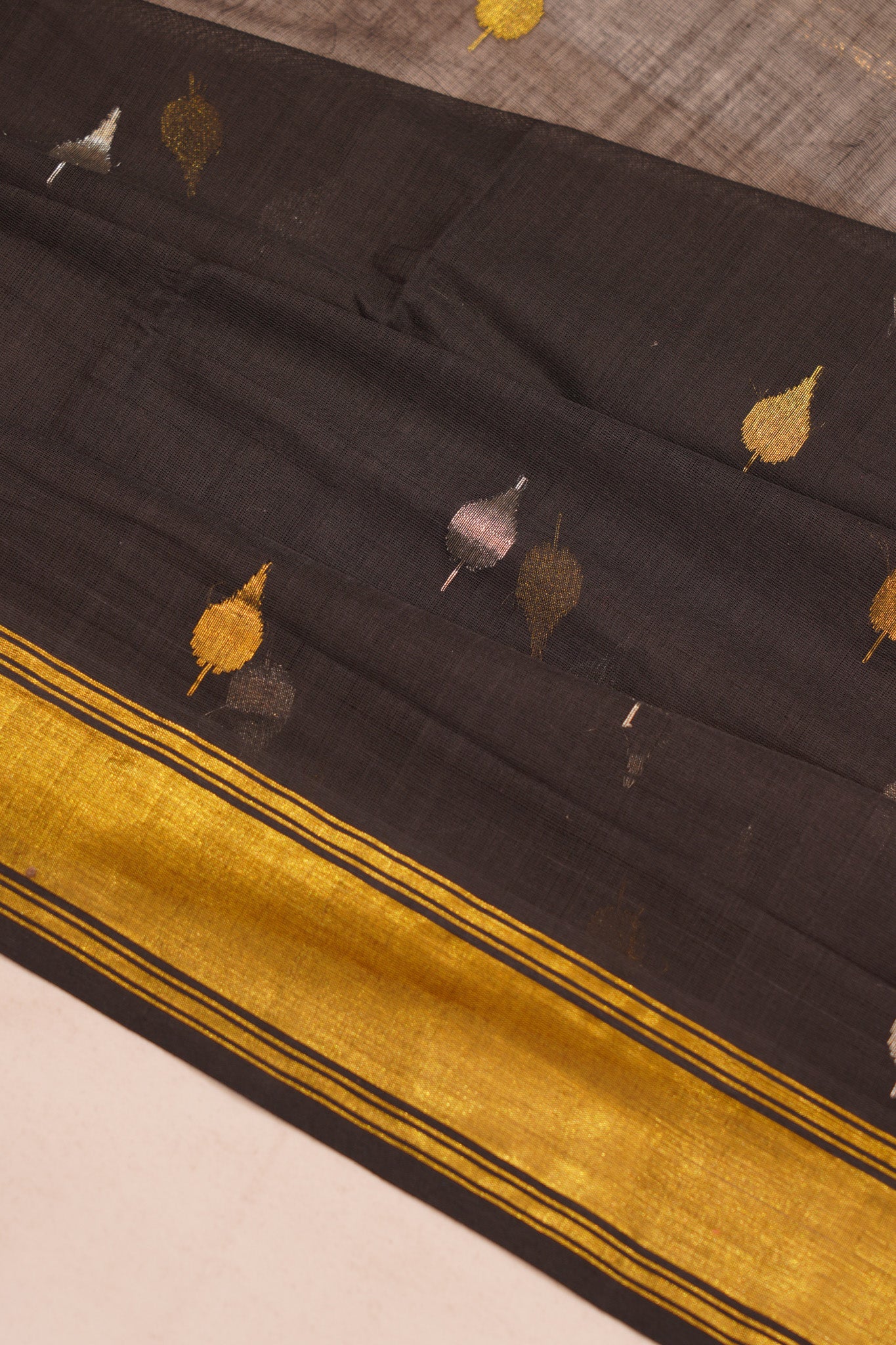 Ponduru Handspun Cotton Jamdani Butta Black Saree