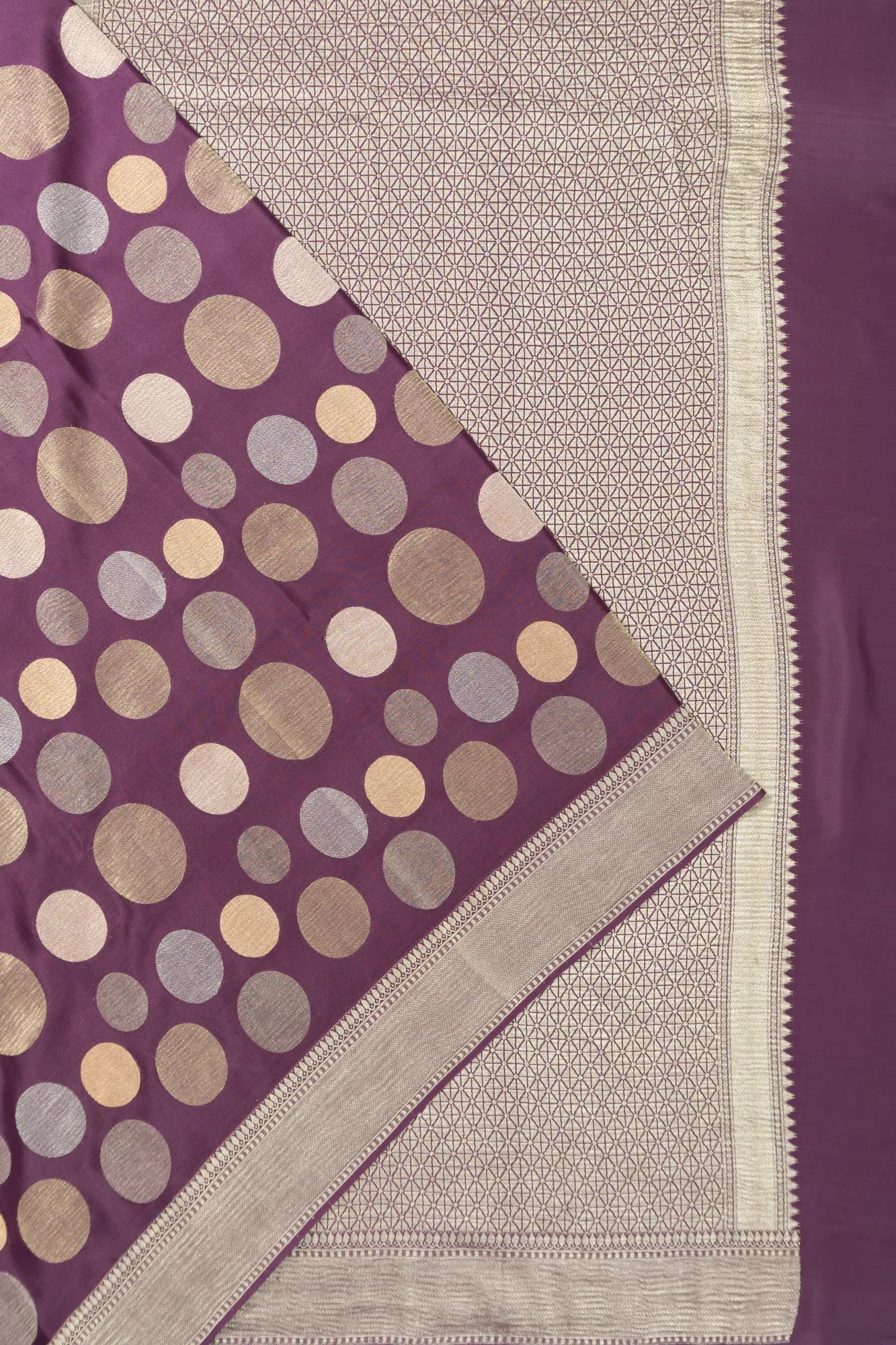 Binny Georgette Polka Dot Butta Lilac Saree