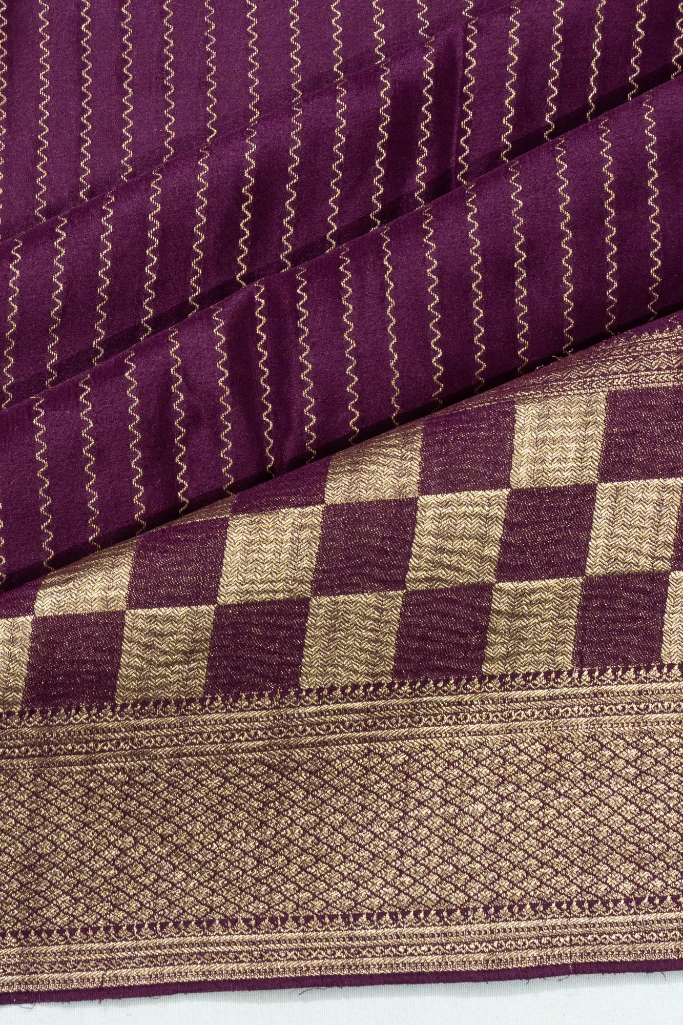 Binny Georgette Vertical Lines Purple Saree