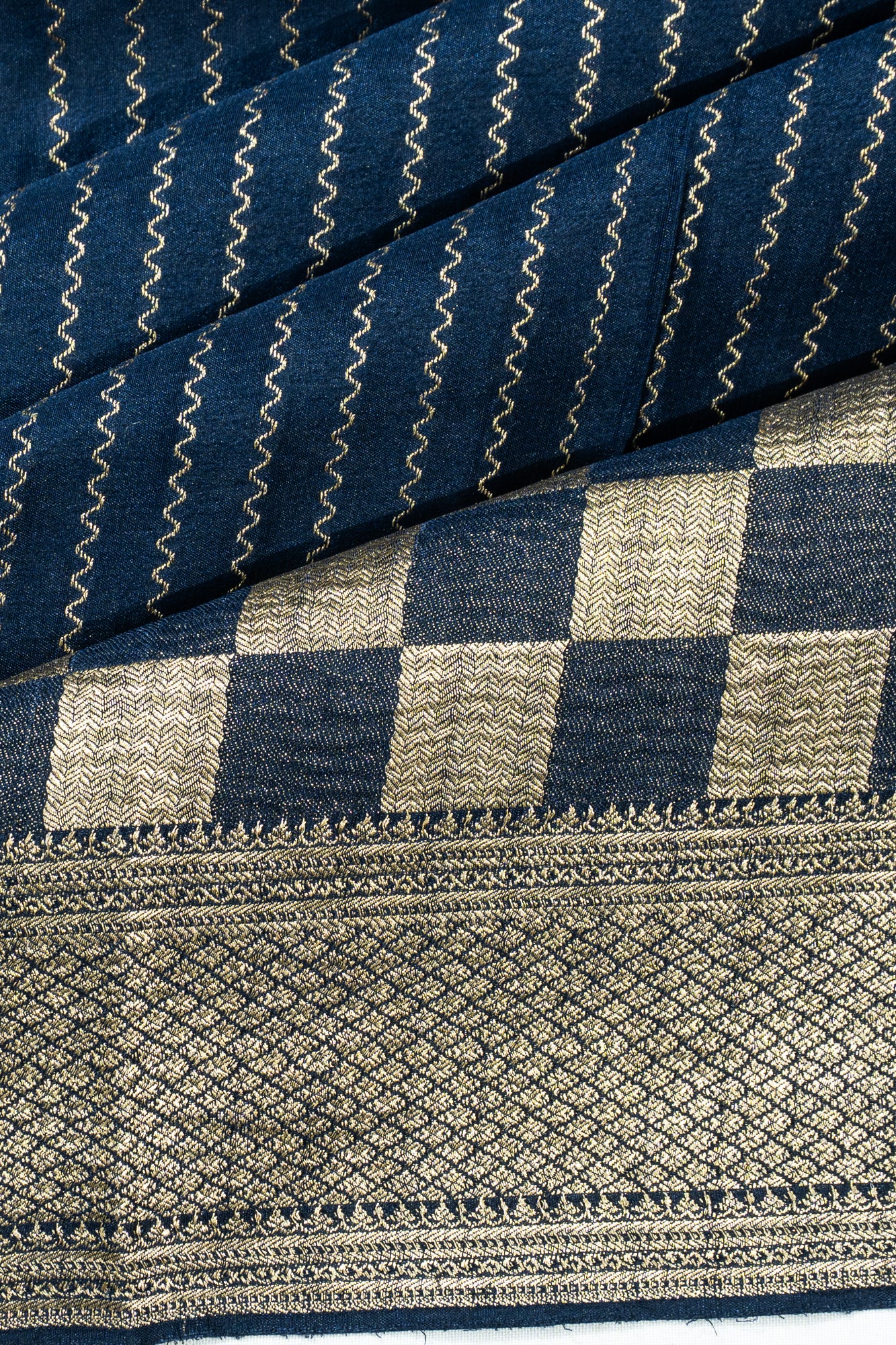 Binny Georgette Vertical Lines Teal Blue Saree