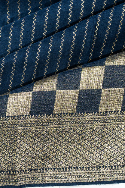 Binny Georgette Vertical Lines Teal Blue Saree