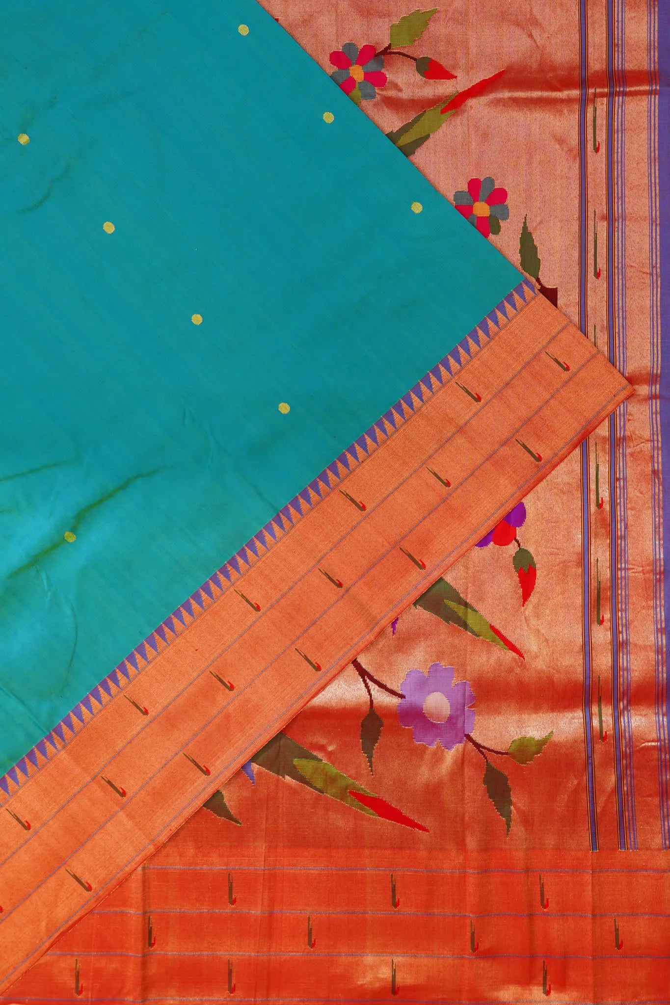 Paithani Silk Butta Dual Tone Grean And Blue Saree With Triple Muniya Border