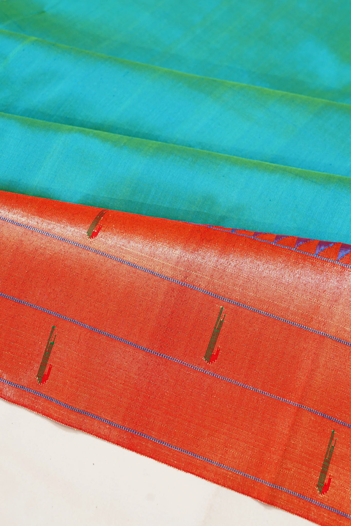 paithani-silk-butta-dual-tone-grean-and-blue-saree-with-triple-muniya-border-1215772065