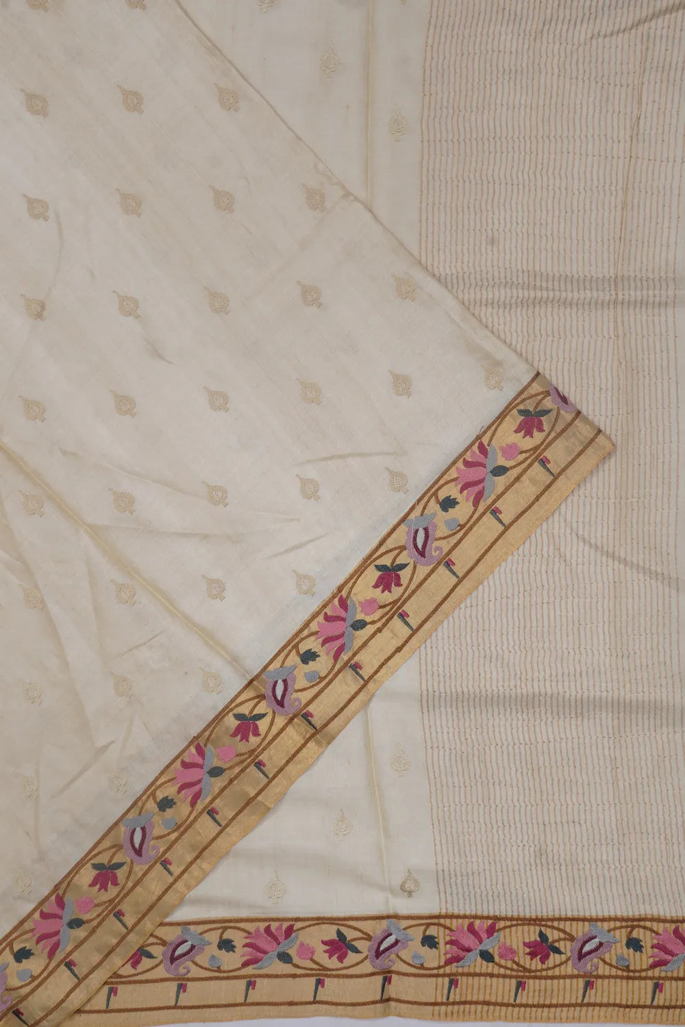 Tussar Butta White Saree With Embroidery Border