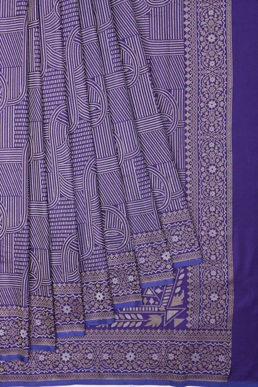 Banarasi Silk Geometrical Brocade Violet Saree