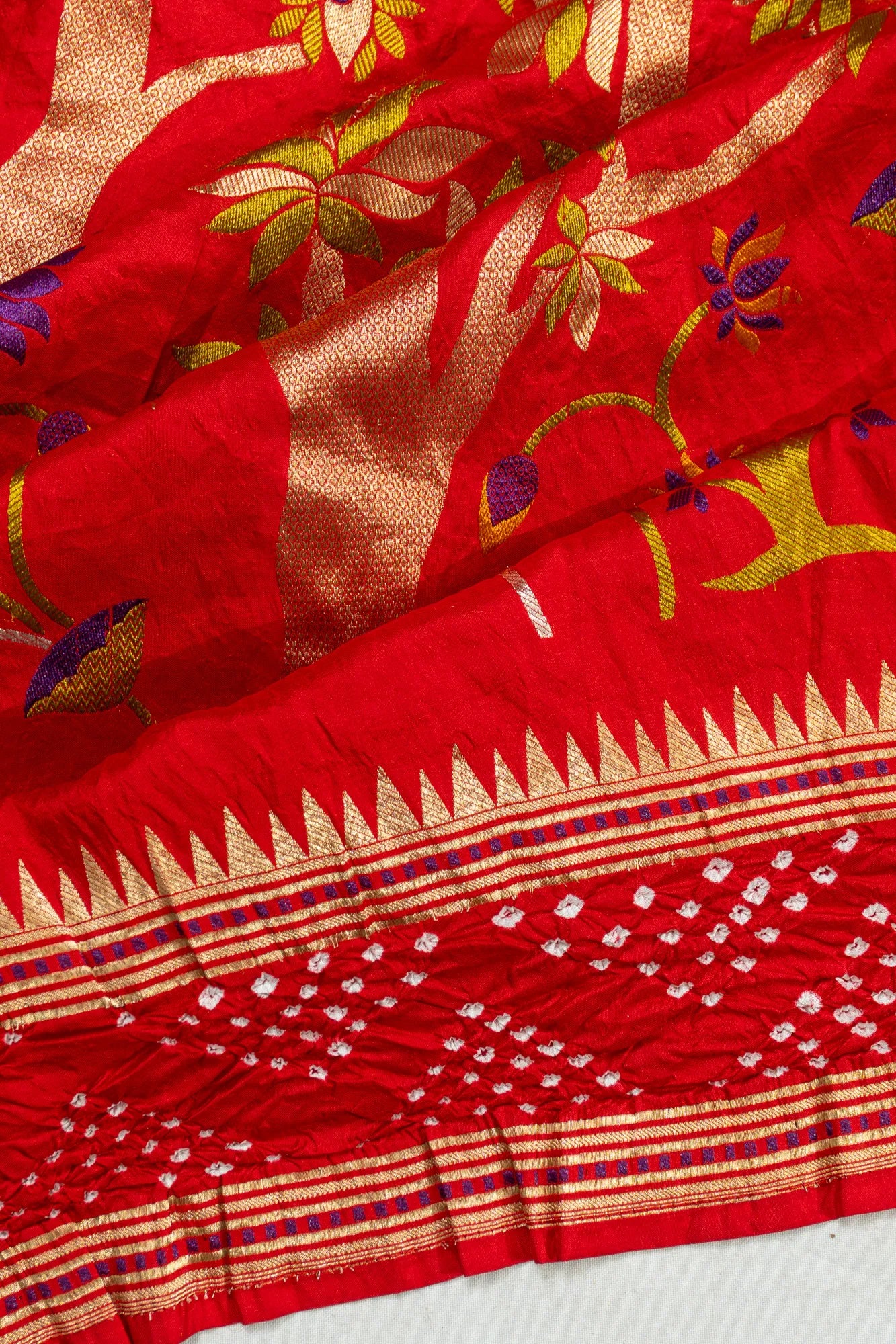 Banarasi Mashru Silk Bandhani Jaal Red Saree