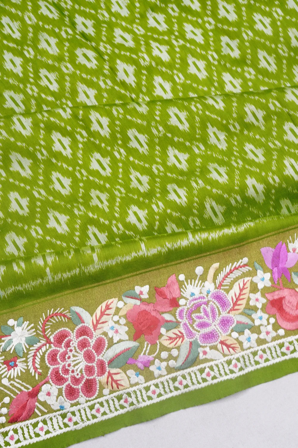 Pochampally Silk Ikat Green Saree With Embroidery Border