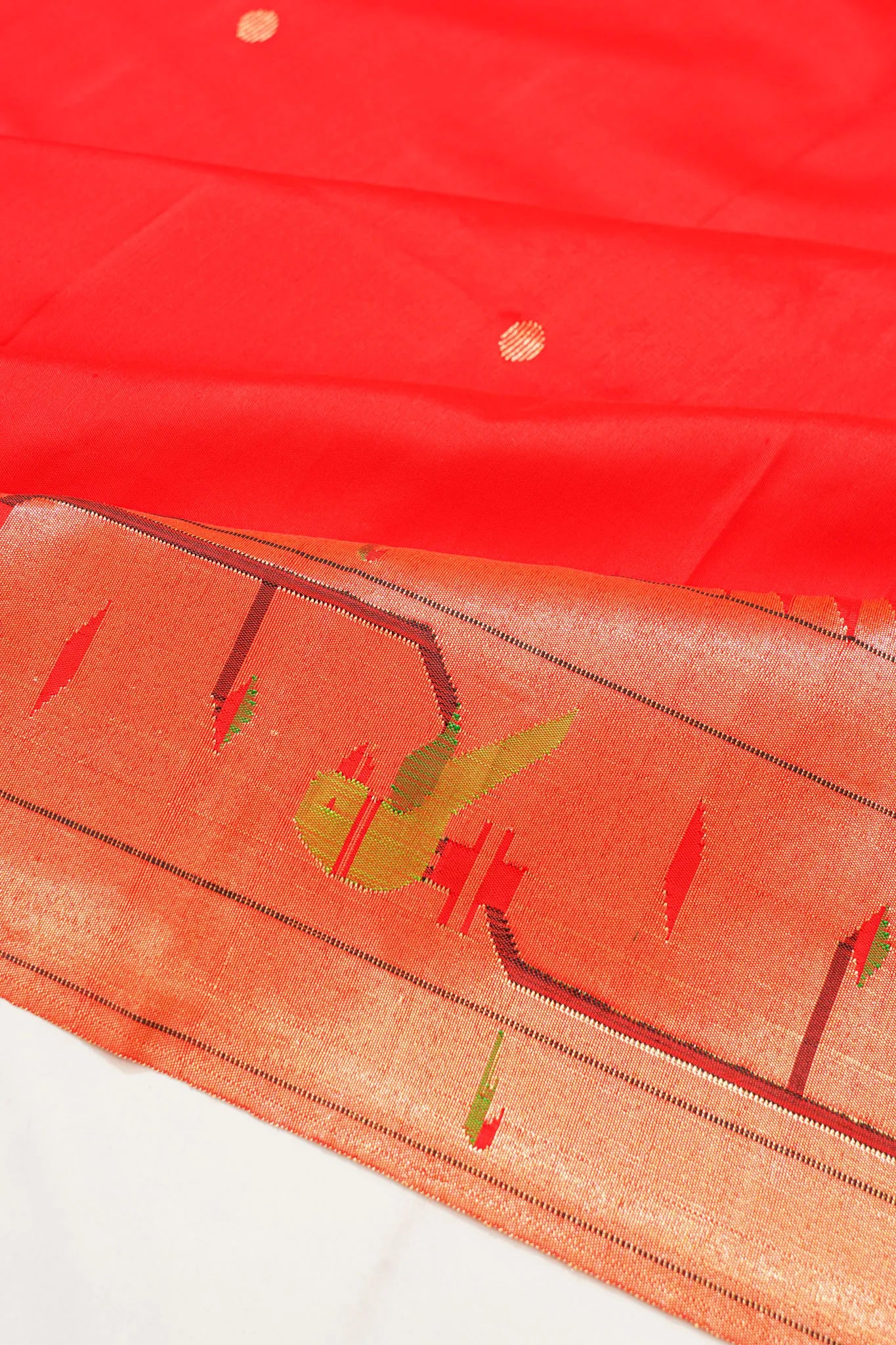paithani-silk-butta-red-saree-with-akruthi-border-1215794624