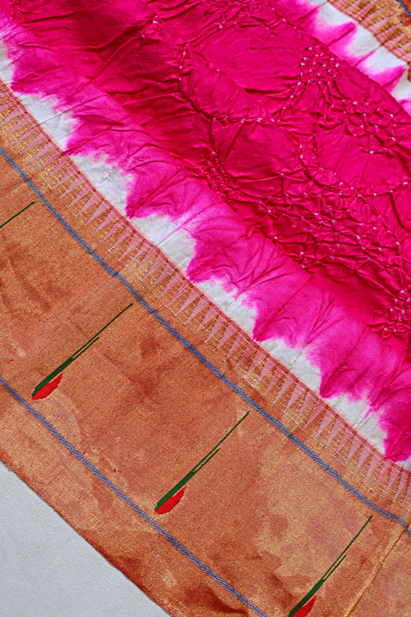 Paithani Silk Bandhani Rani Pink Saree With Single Muniya Border