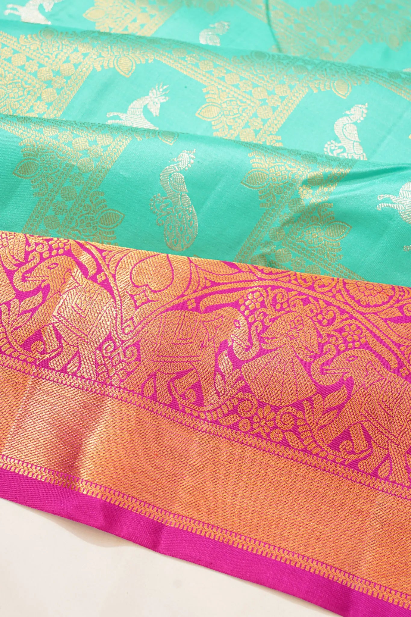 kanchipuram-silk-jaal-and-butta-sky-blue-saree-1215800350