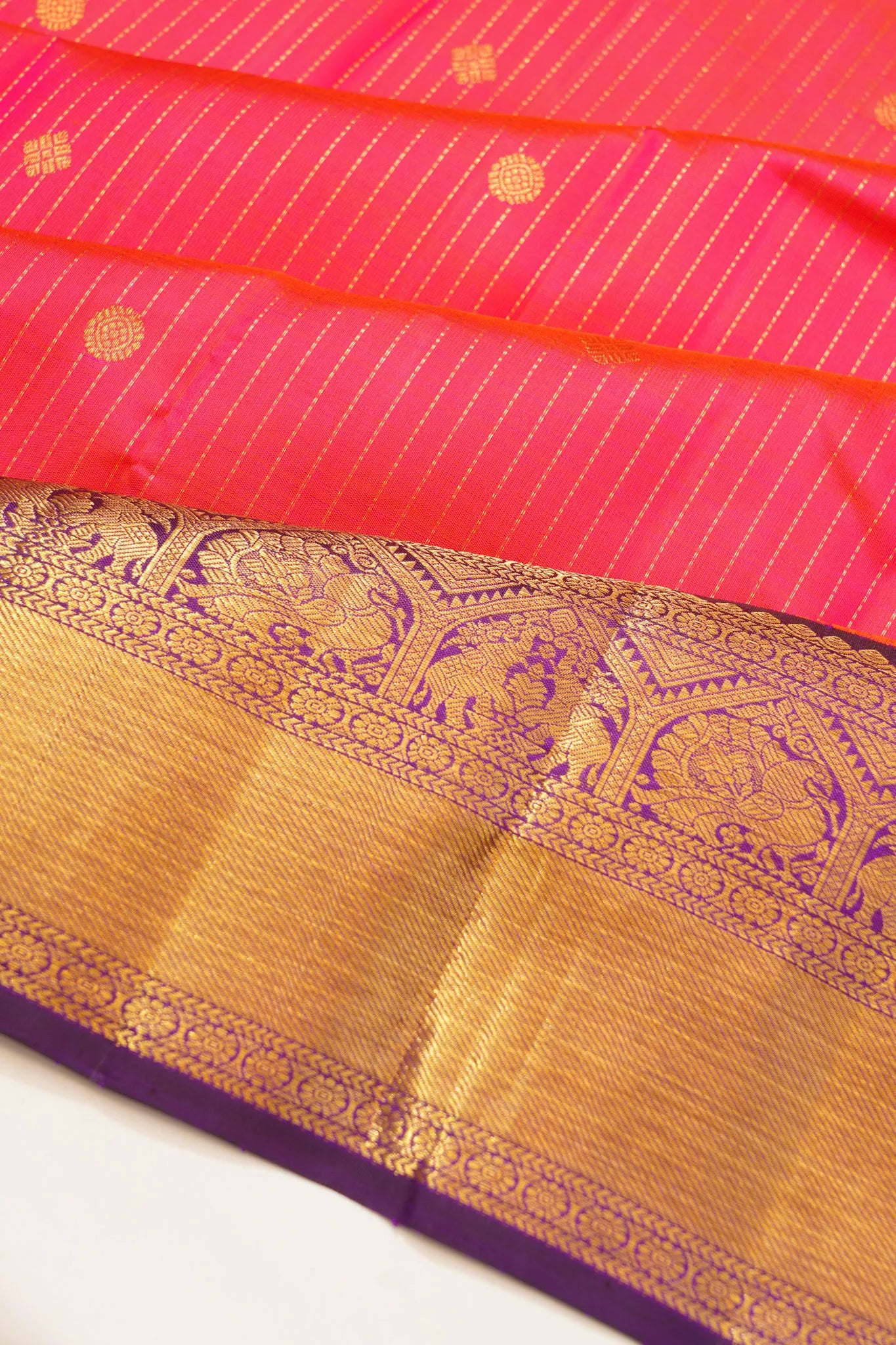 Classic Kanchipuram Silk Vertical Lines And Butta Dual Tone Pink And Orange Saree