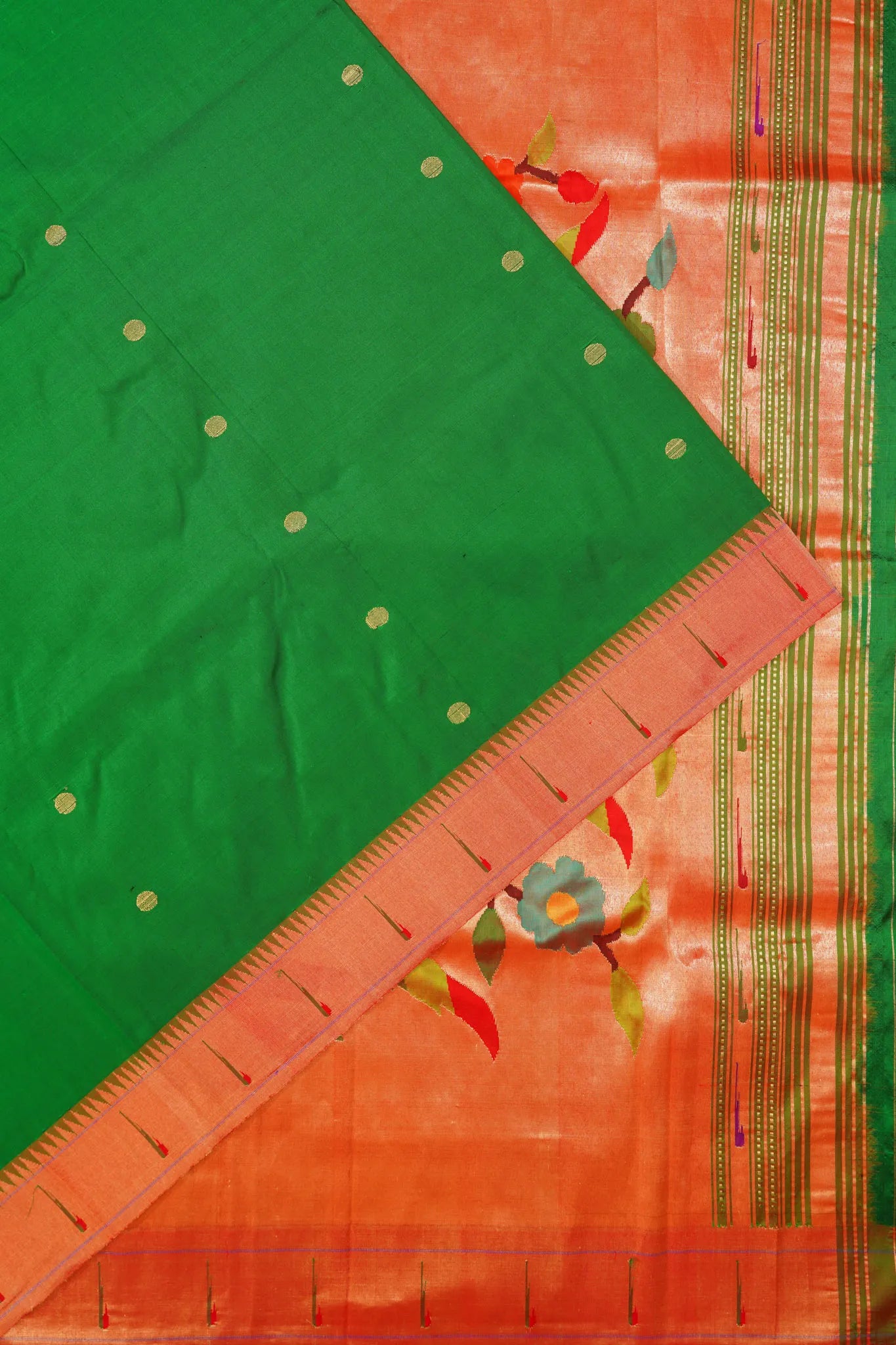 Paithani Silk Butta Dark Green Saree With Single Muniya Border