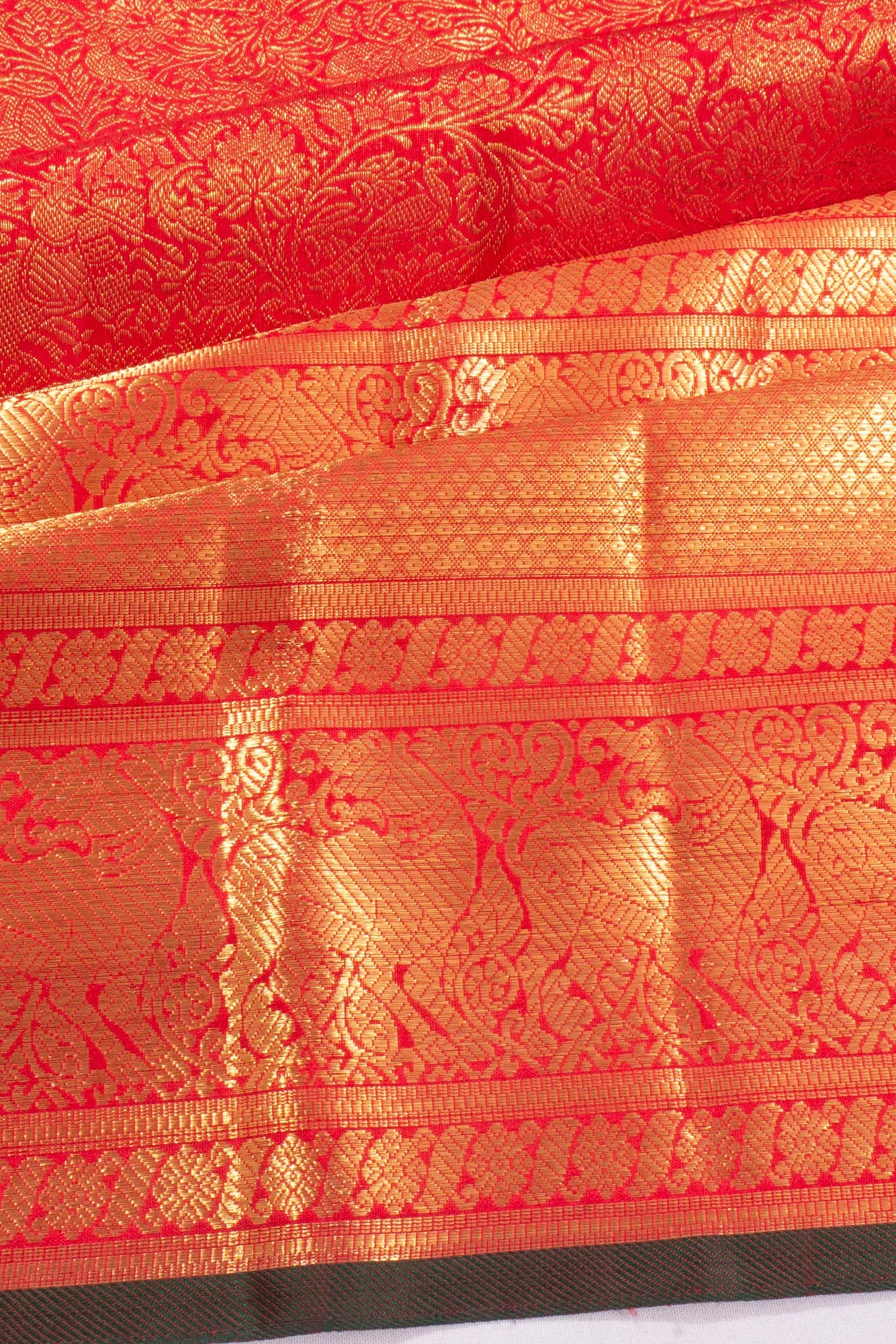 Kankatala Kanchipuram Silk Vanasingaram Jaal Red Saree g2