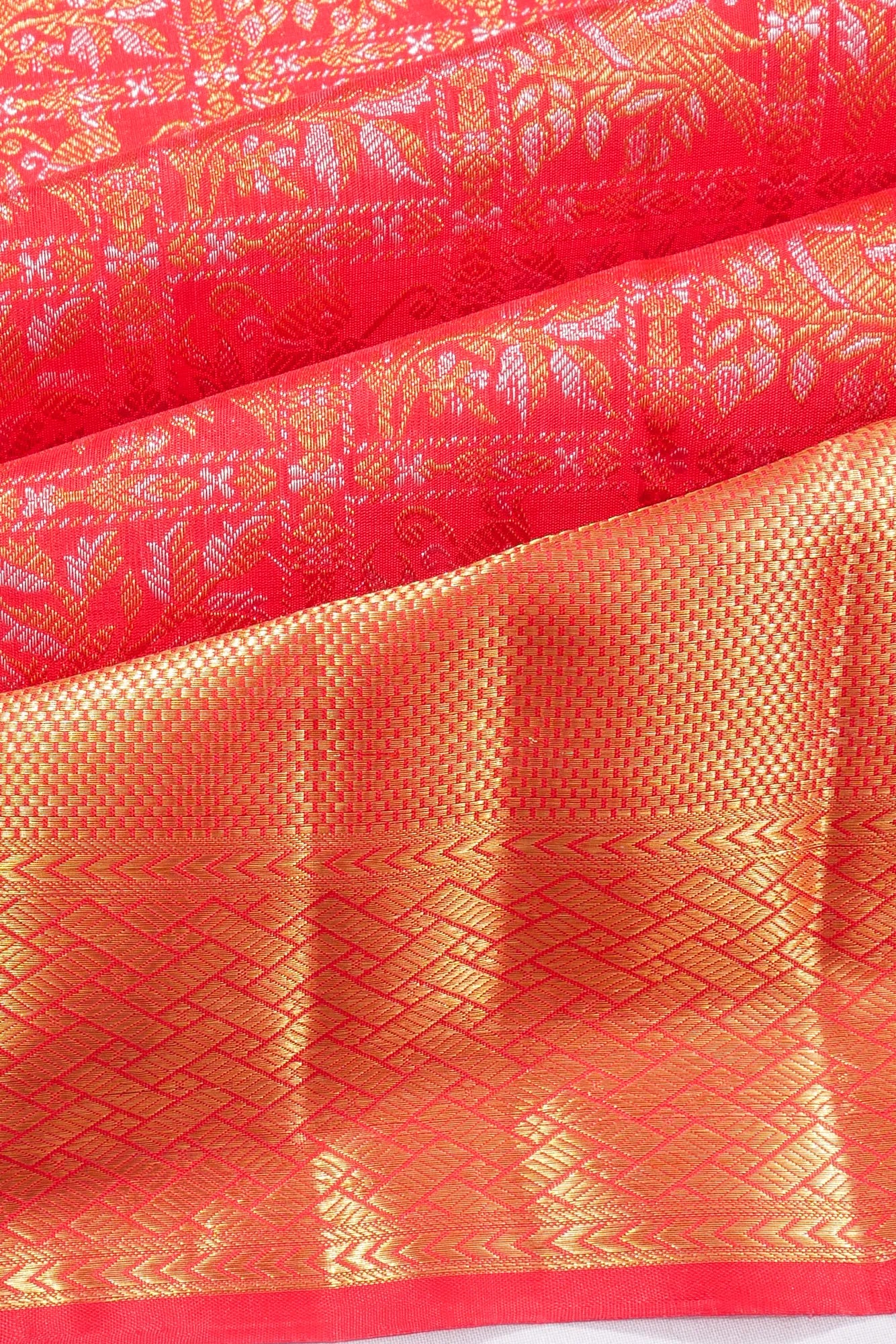 Kankatala Kanchipuram Silk Brocade Red Saree g2