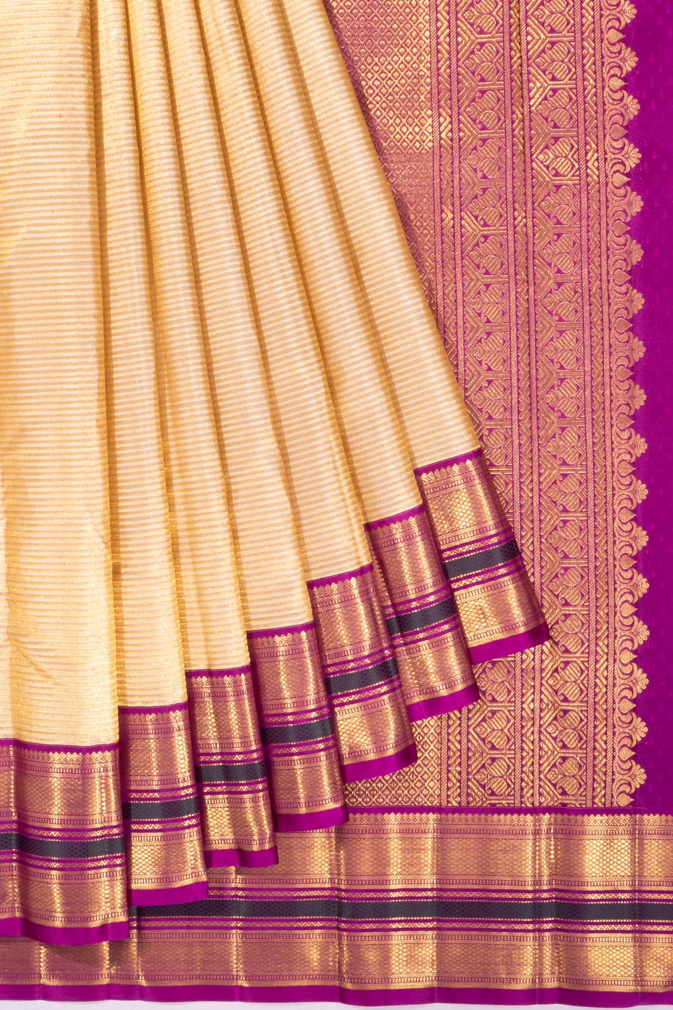 Kanchipuram Silk Tissue Oosi Lines Gold Saree