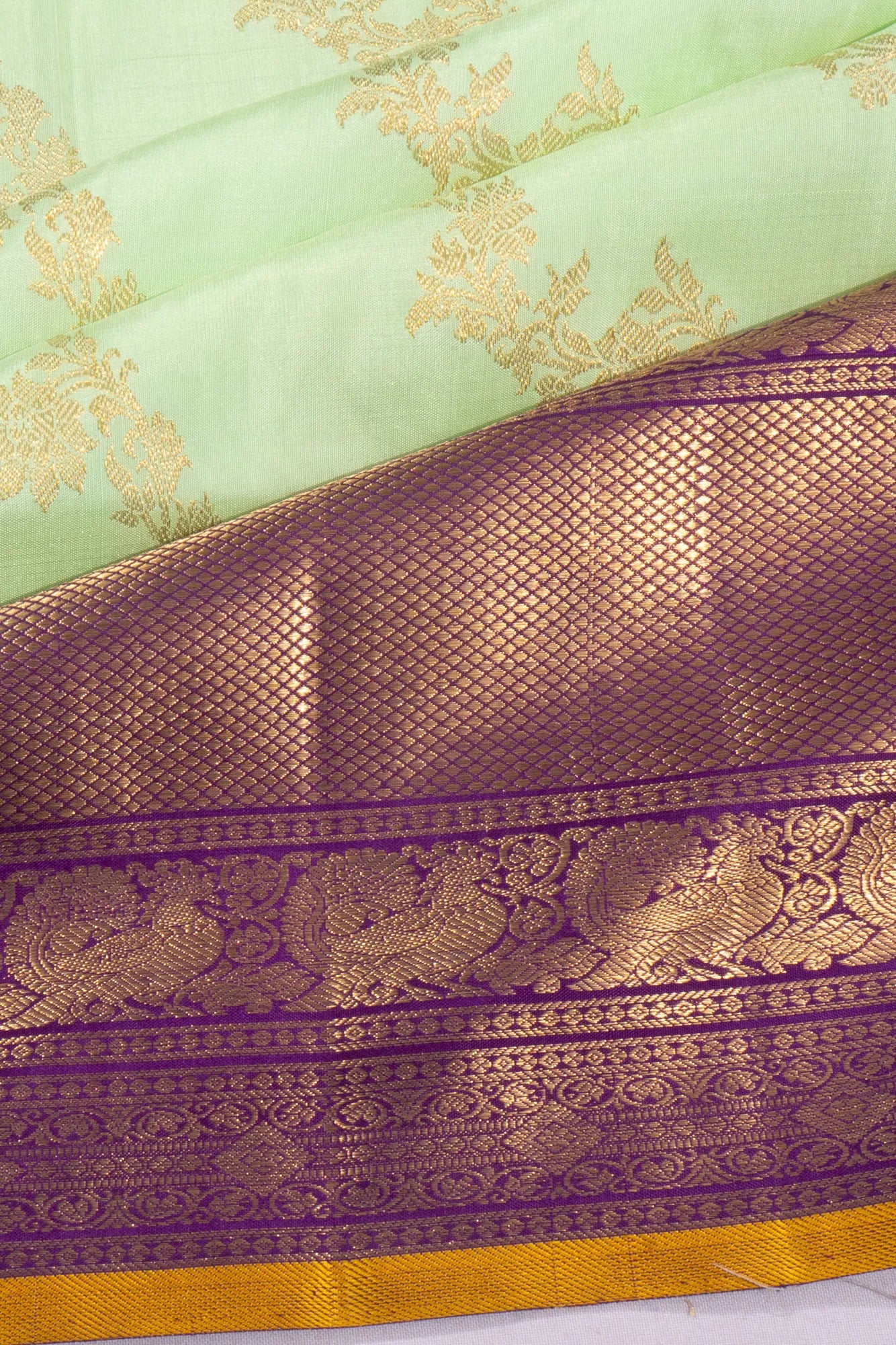 Kankatala Kanchipuram Silk Jaal Pastel Green Saree g2
