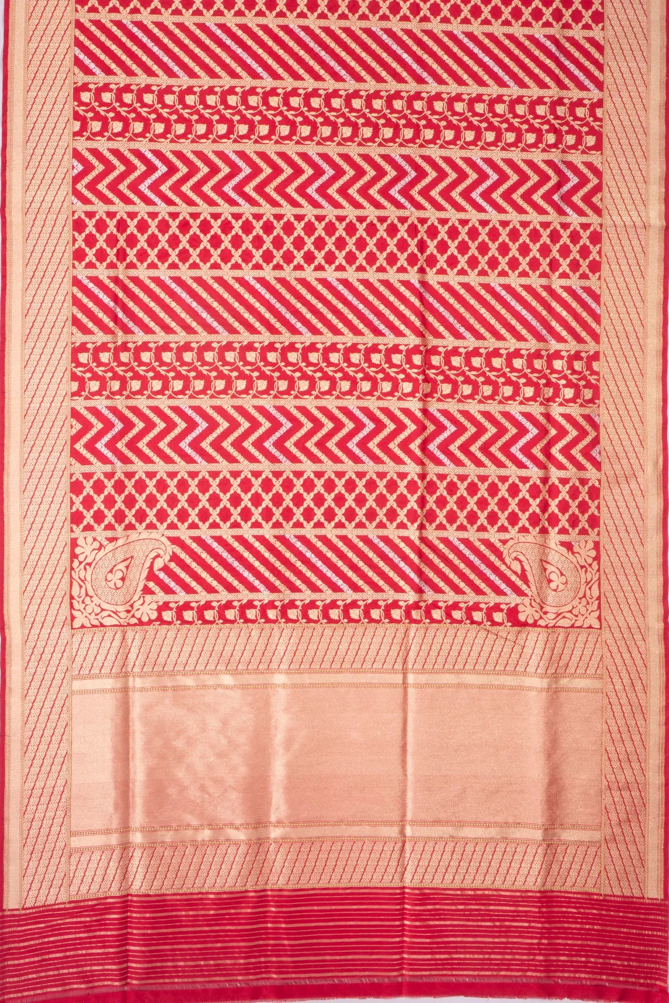 Kankatala Banarasi Silk Kadwa Jaal Red Saree g2