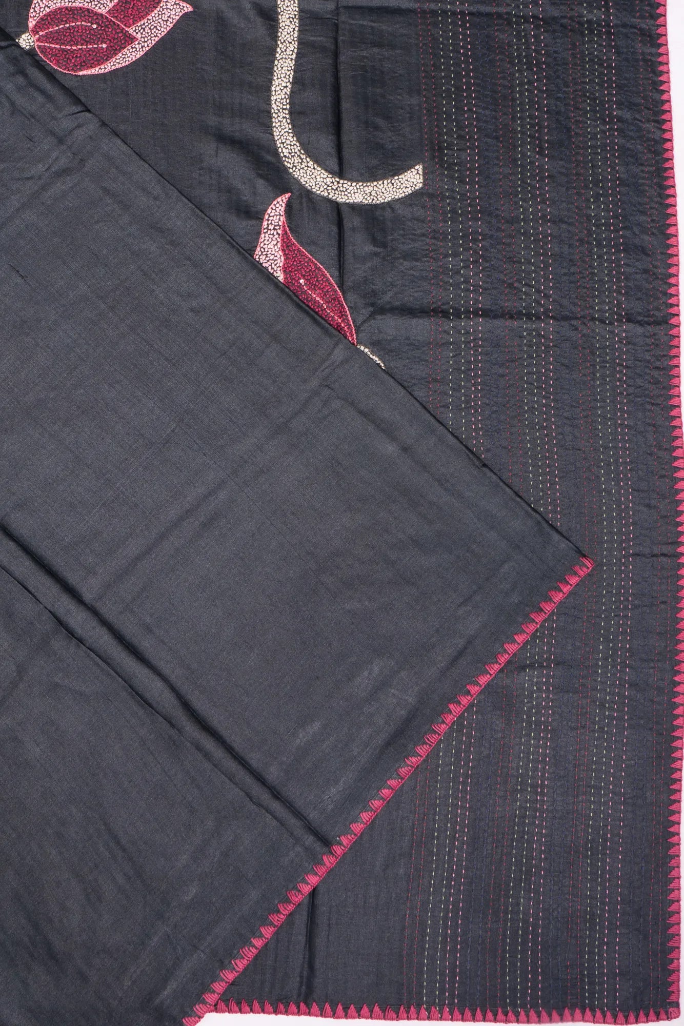 Kankatala Tussar Plain Black Saree With Pichwai Pallu g2