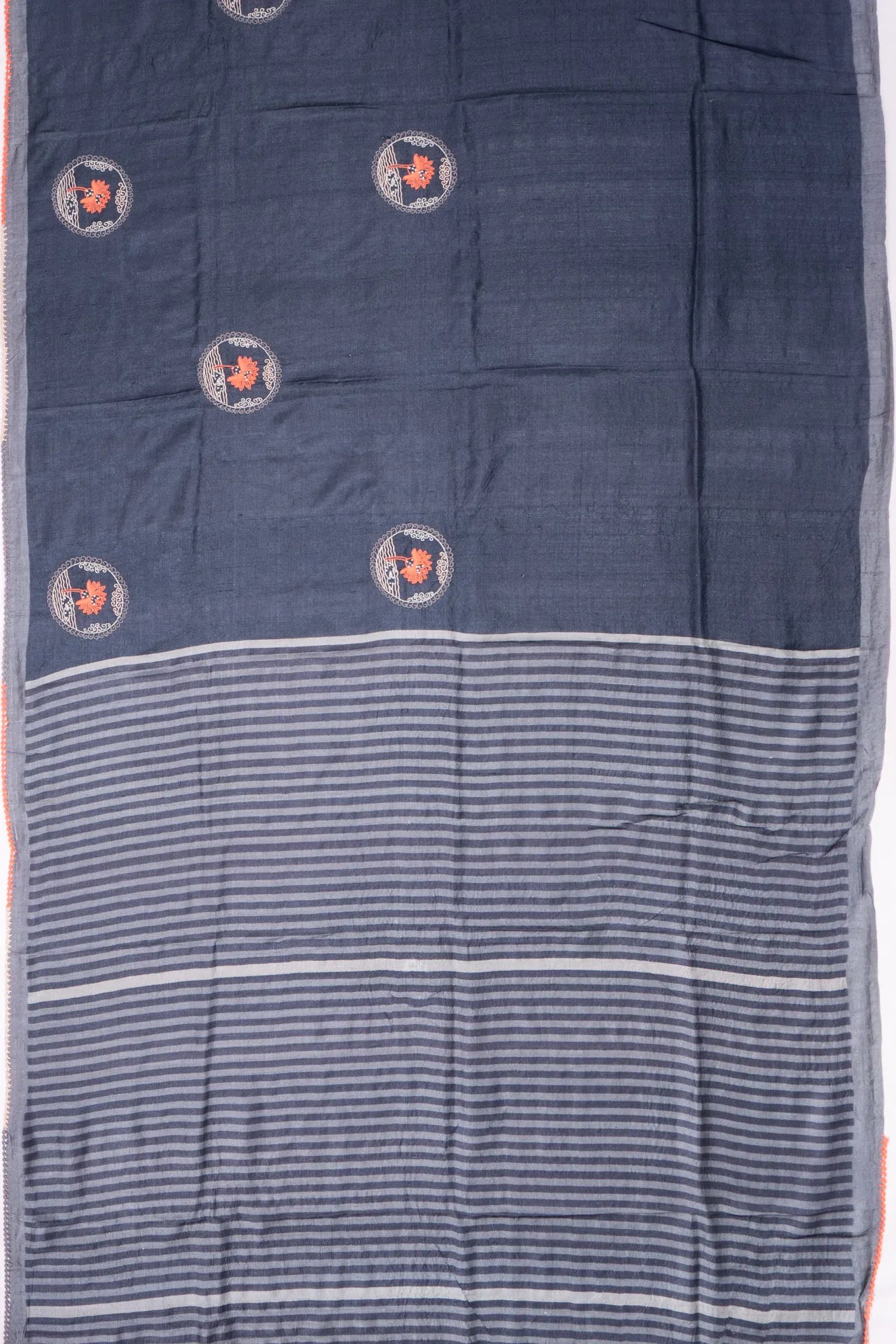 Kankatala Tussar Half-n-Half Black And Grey Saree g2