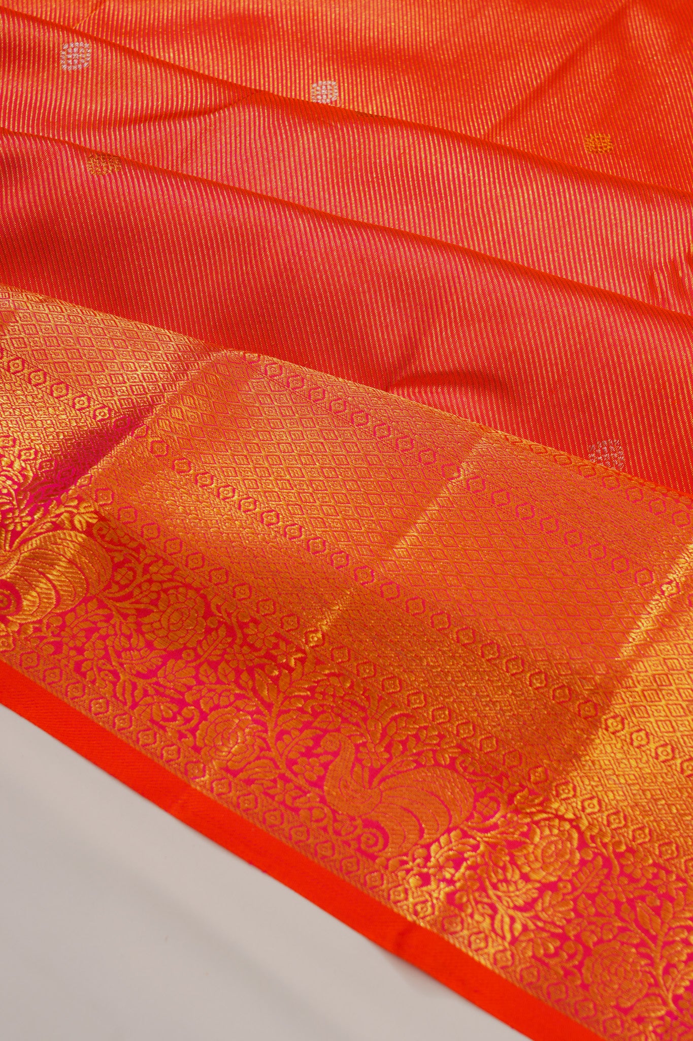 Kanchipuram Silk Lines And Butta Red Saree