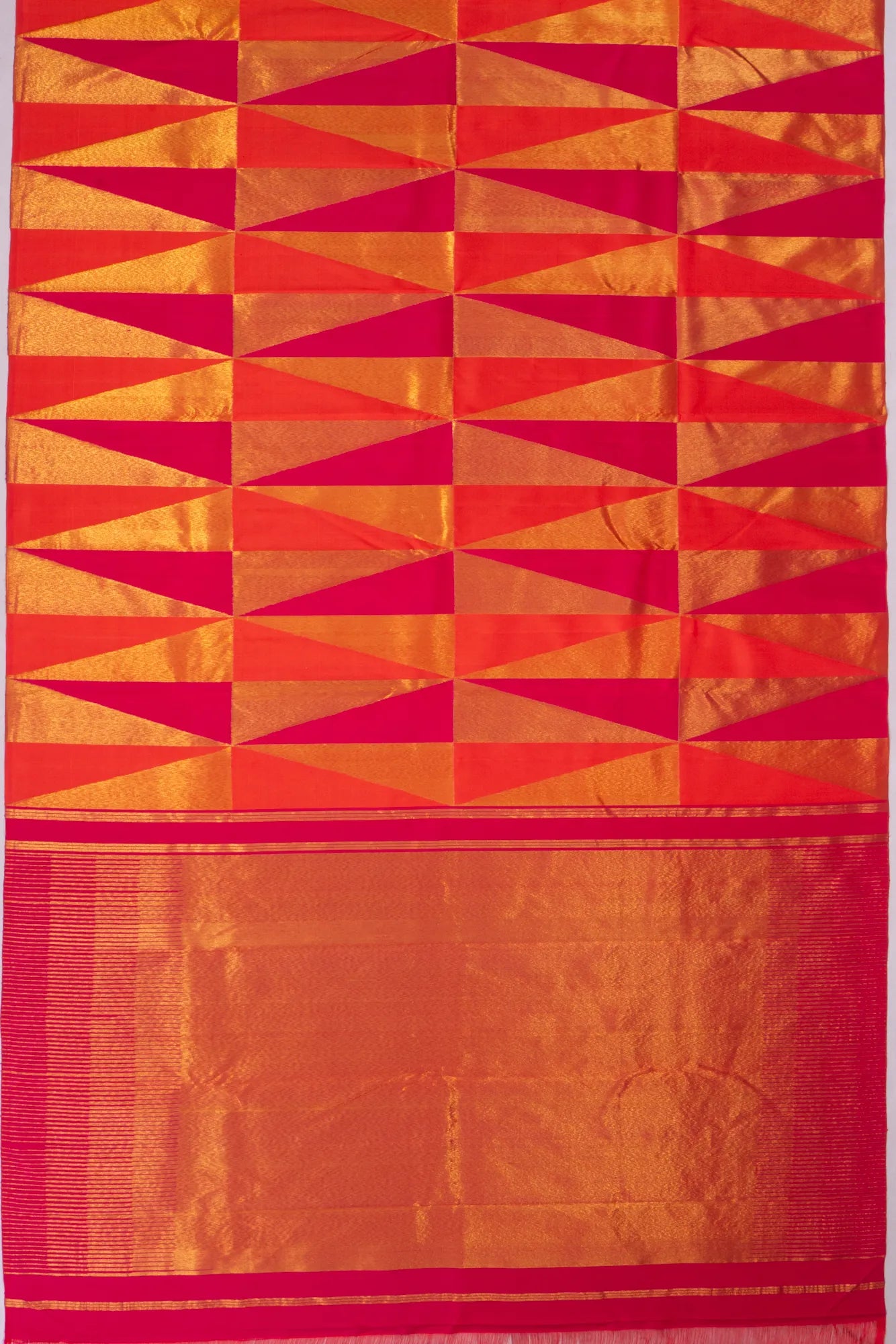 kanchipuram-silk-geometrical-brocade-rani-pink-saree-1215825615