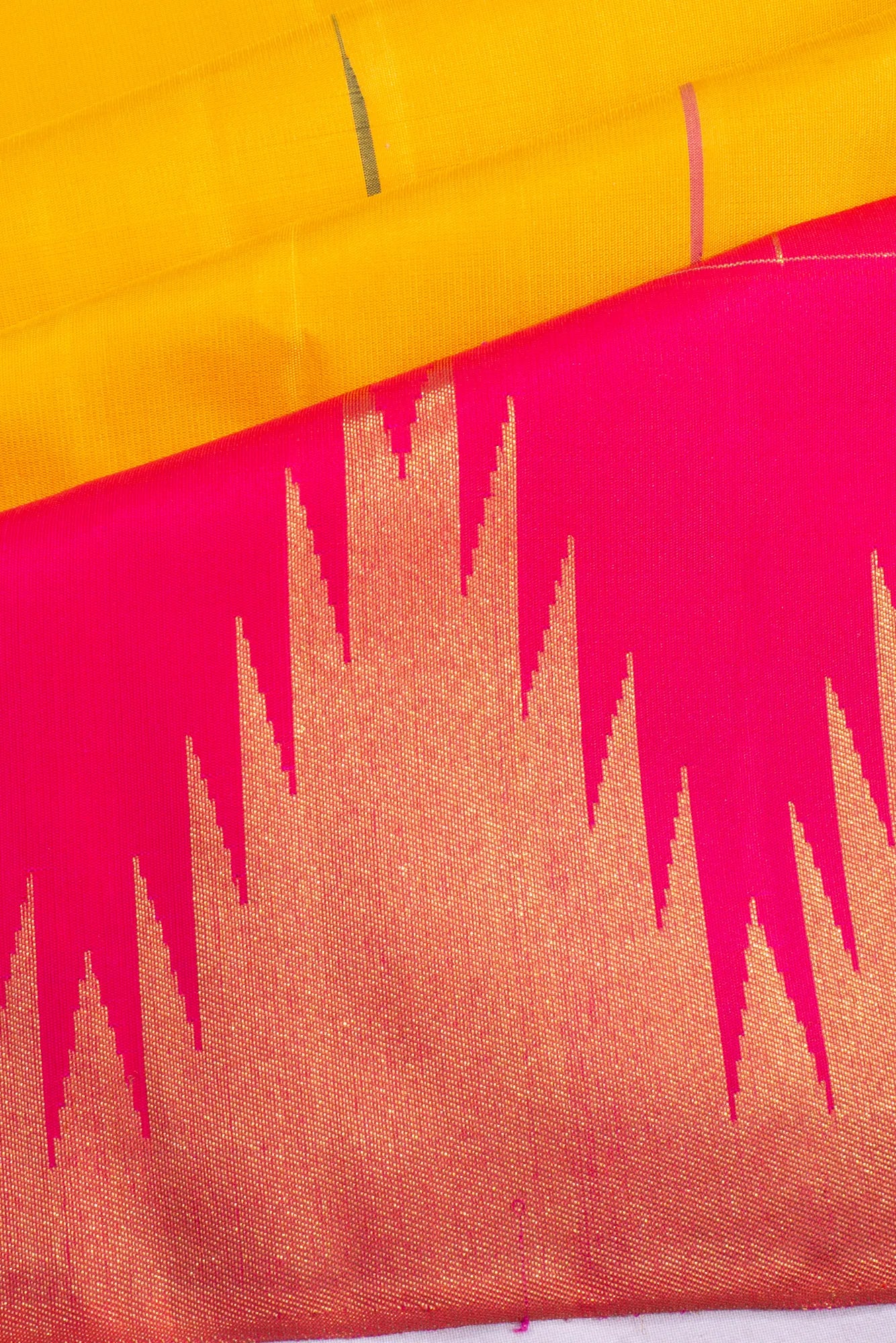 classic-kanchipuram-silk-butta-mustard-yellow-saree-with-temple-border-1215825619