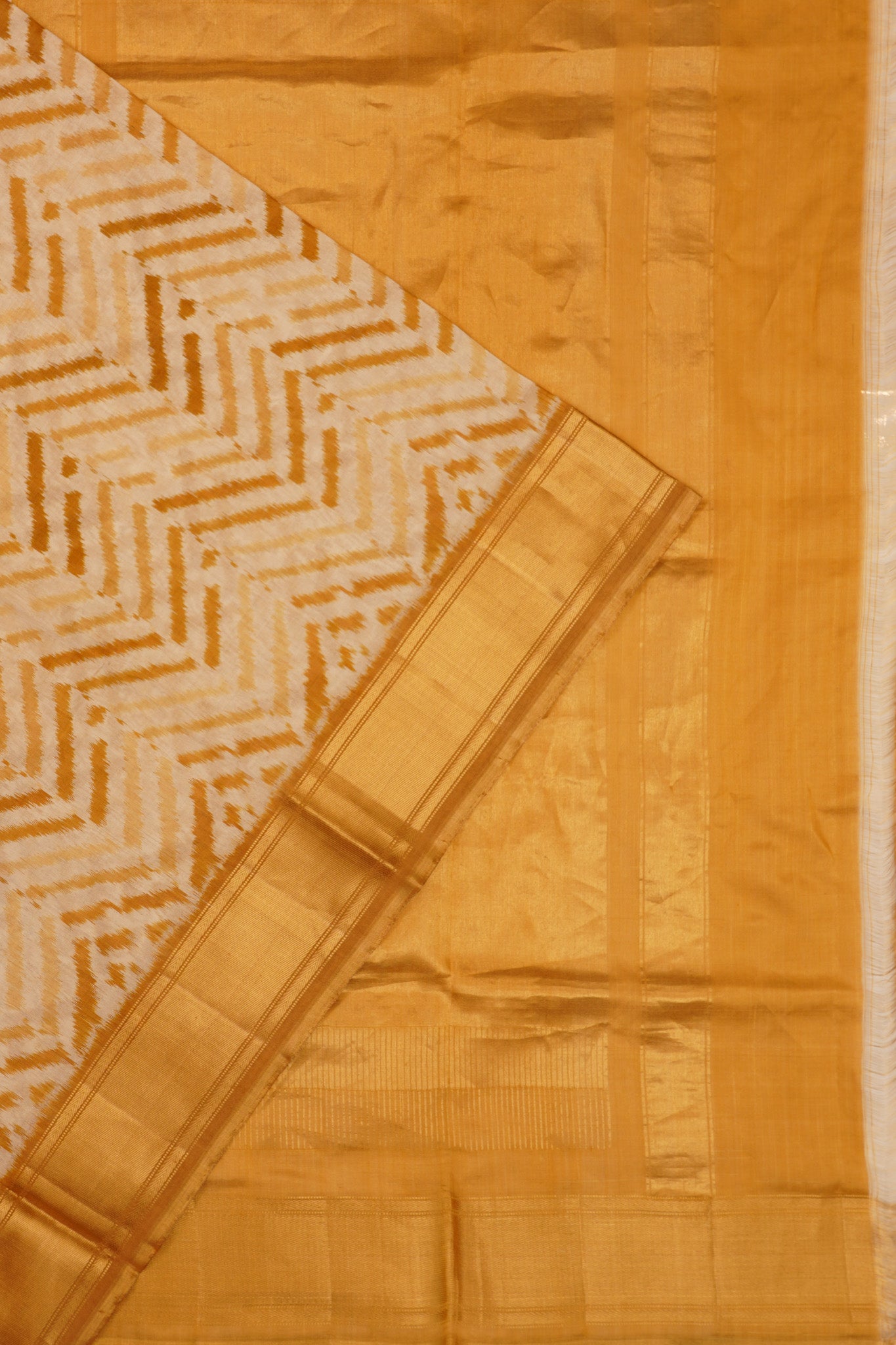 Pochampaly Silk Ikat Cream Saree