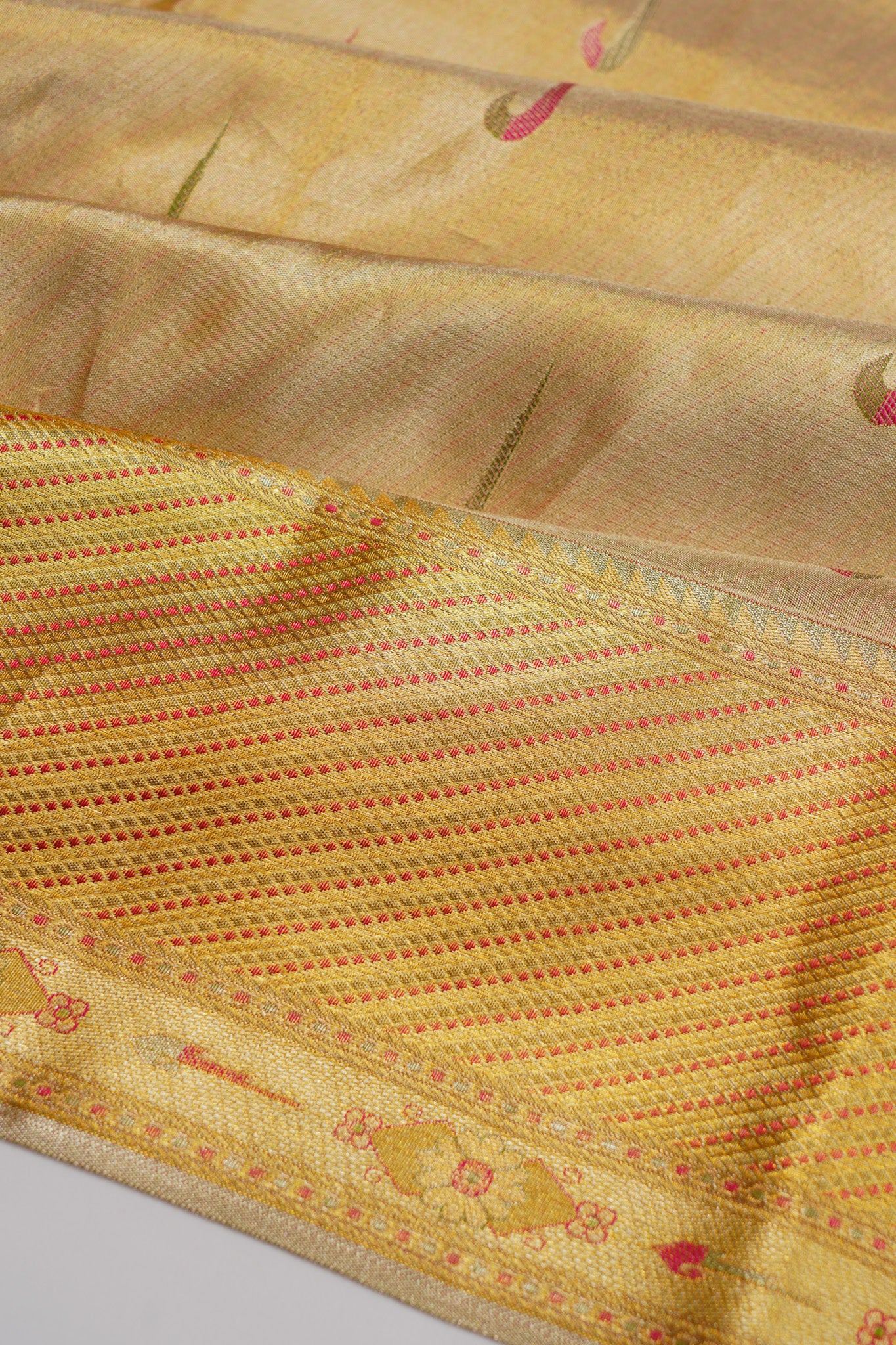 Kanchipuram Silk Tissue Butta Gold Saree