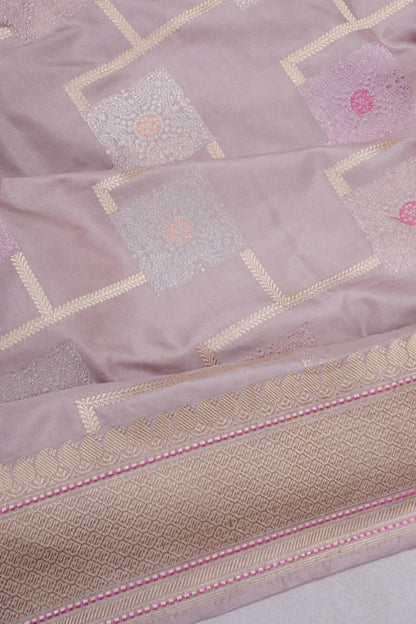 Banarasi Silk Geometrical Brocade Lilac Saree