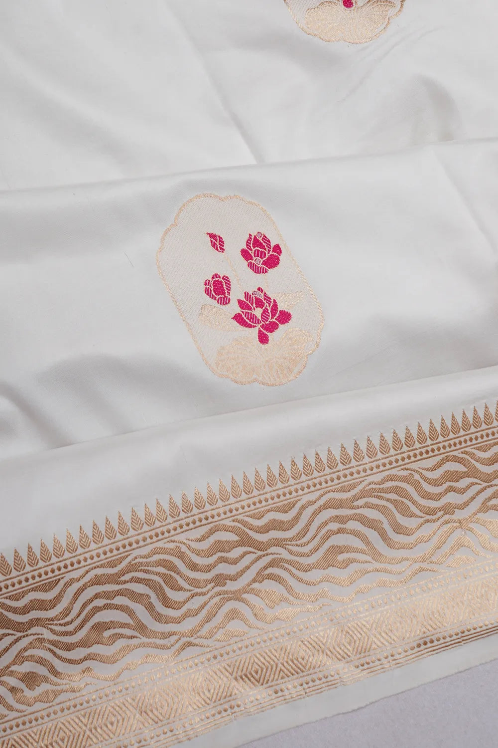 Banarasi Silk Kadwa Butta White Saree