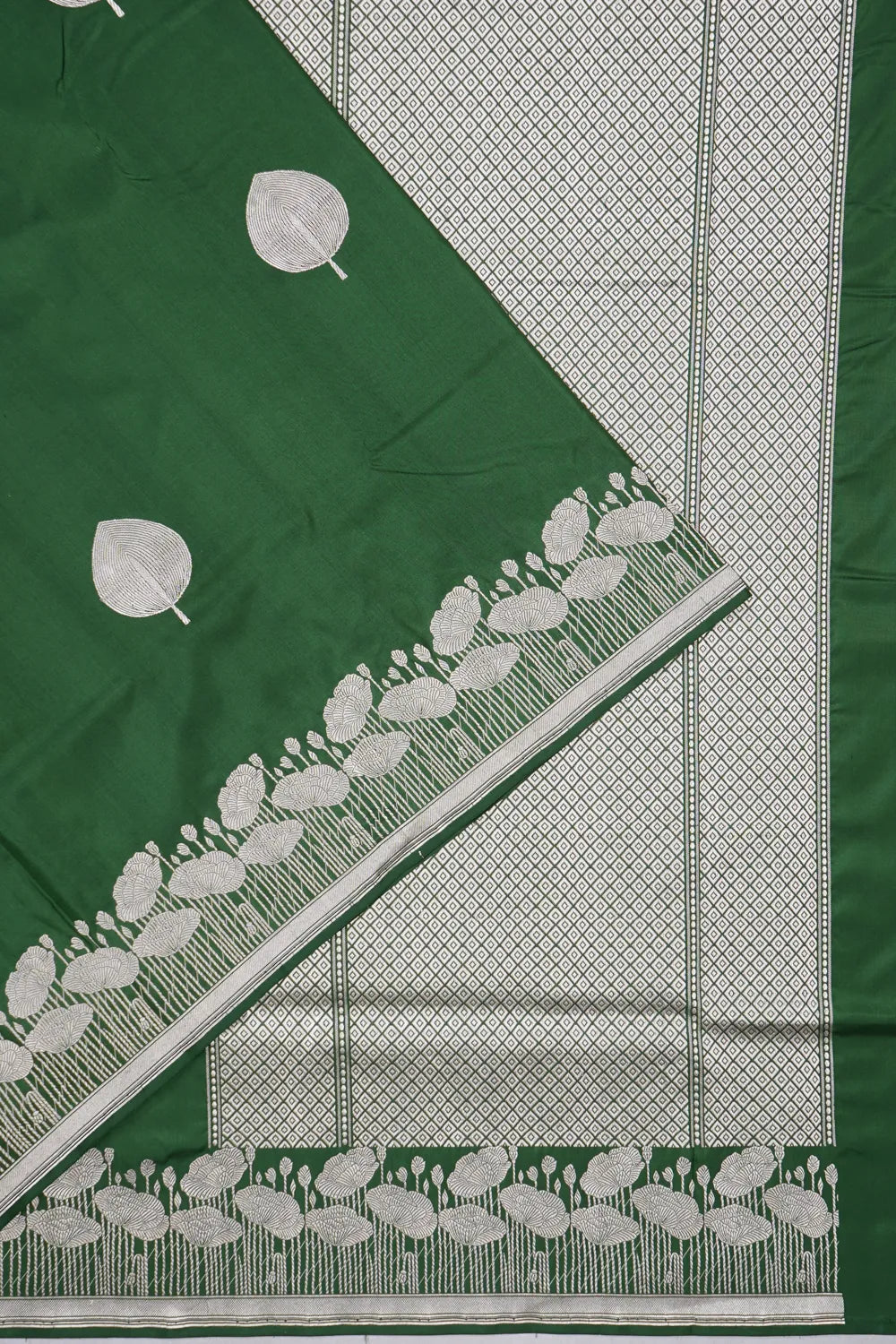 Banarasi Silk Kadwa Butta Bottle Green Saree