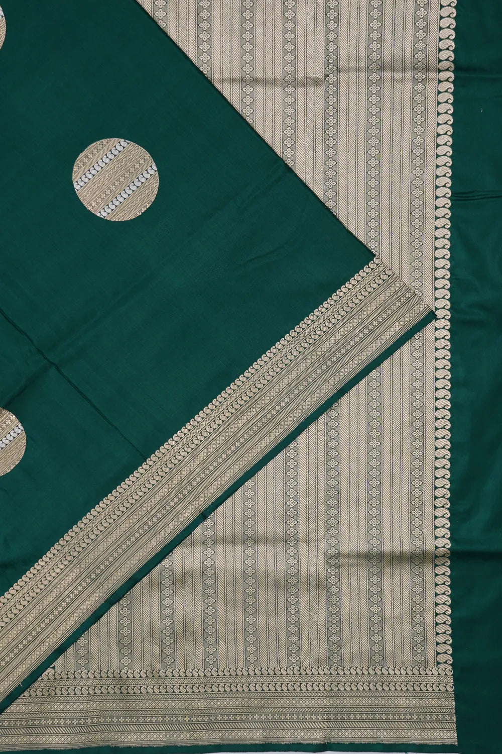 Banarasi Silk Kadwa Butta Bottle Green Saree