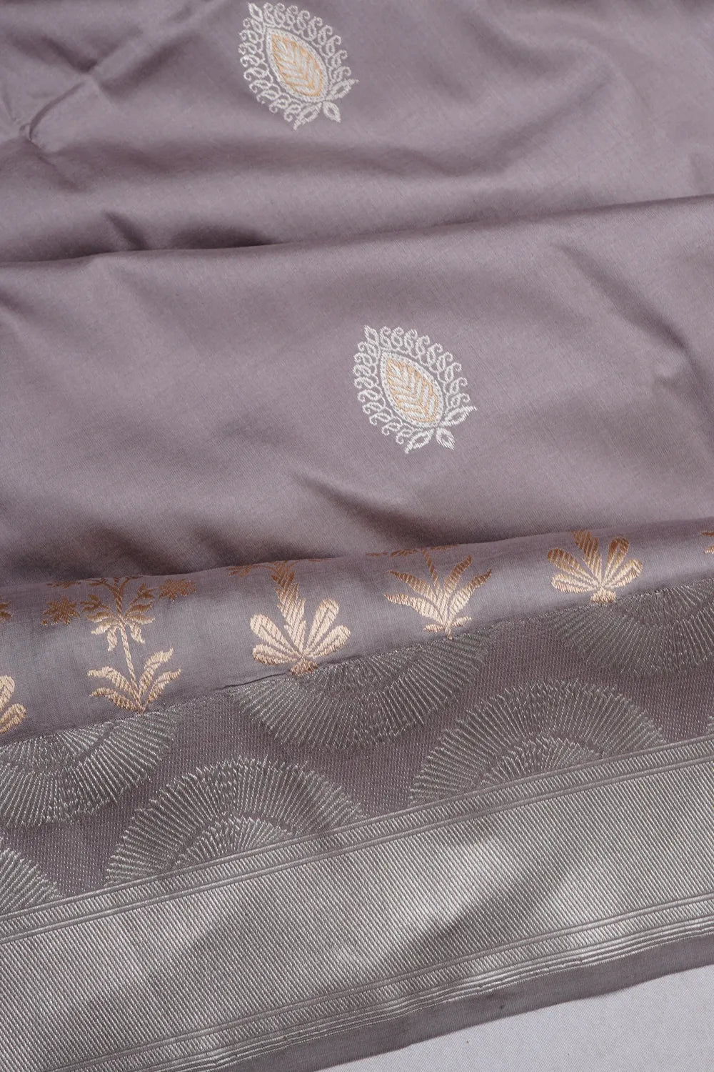 Banarasi Silk Kadwa Butta Lilac Saree