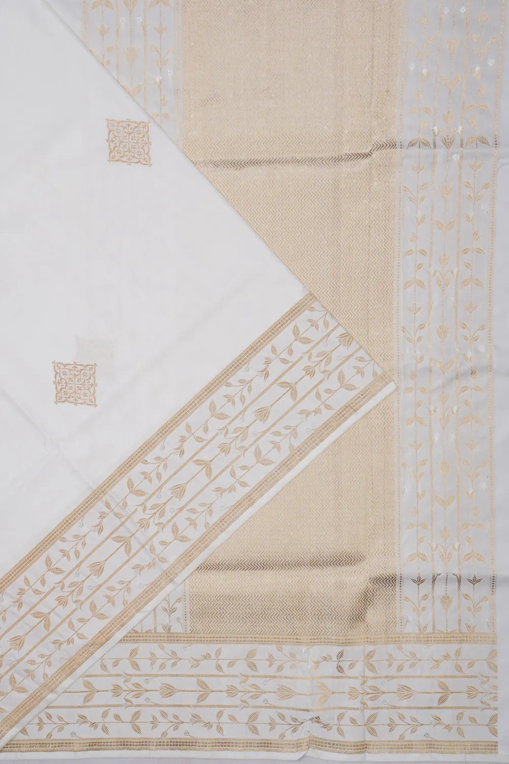 Banarasi Silk Kadwa Butta White Saree