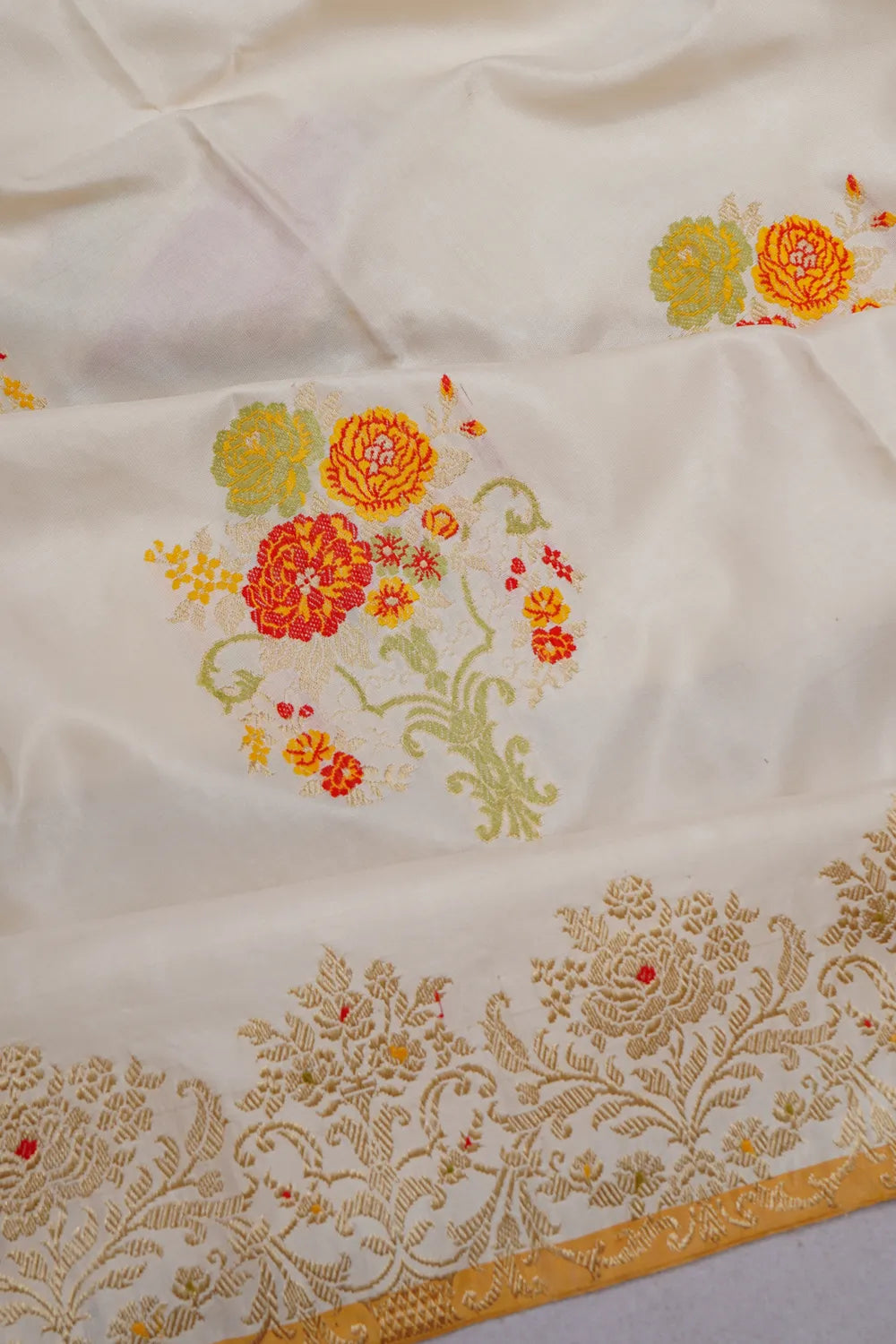 Banarasi Satin Meenakari Kadwa Jaal White Saree