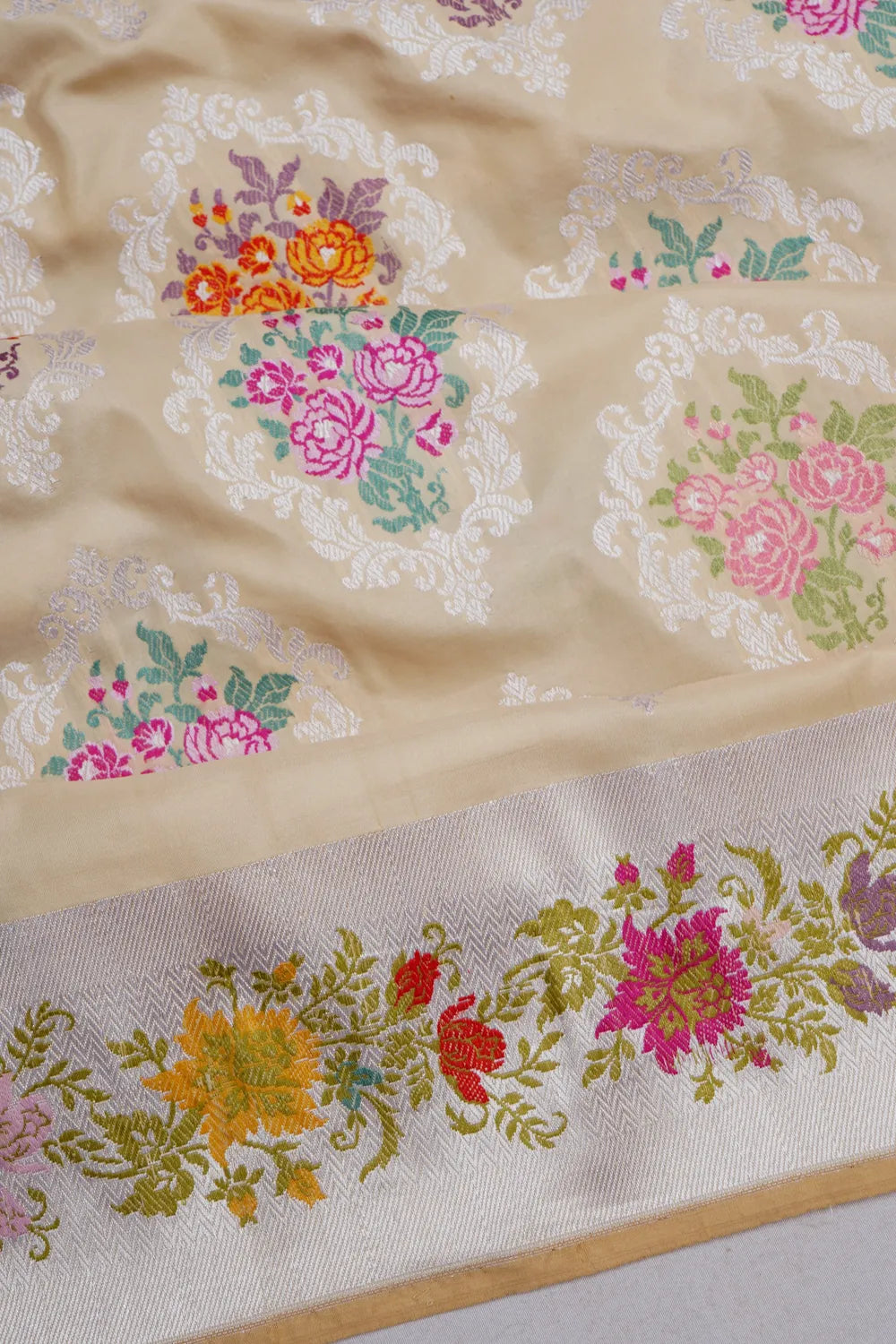 Banarasi Silk Meenakari Kadwa Jaal Beige Saree