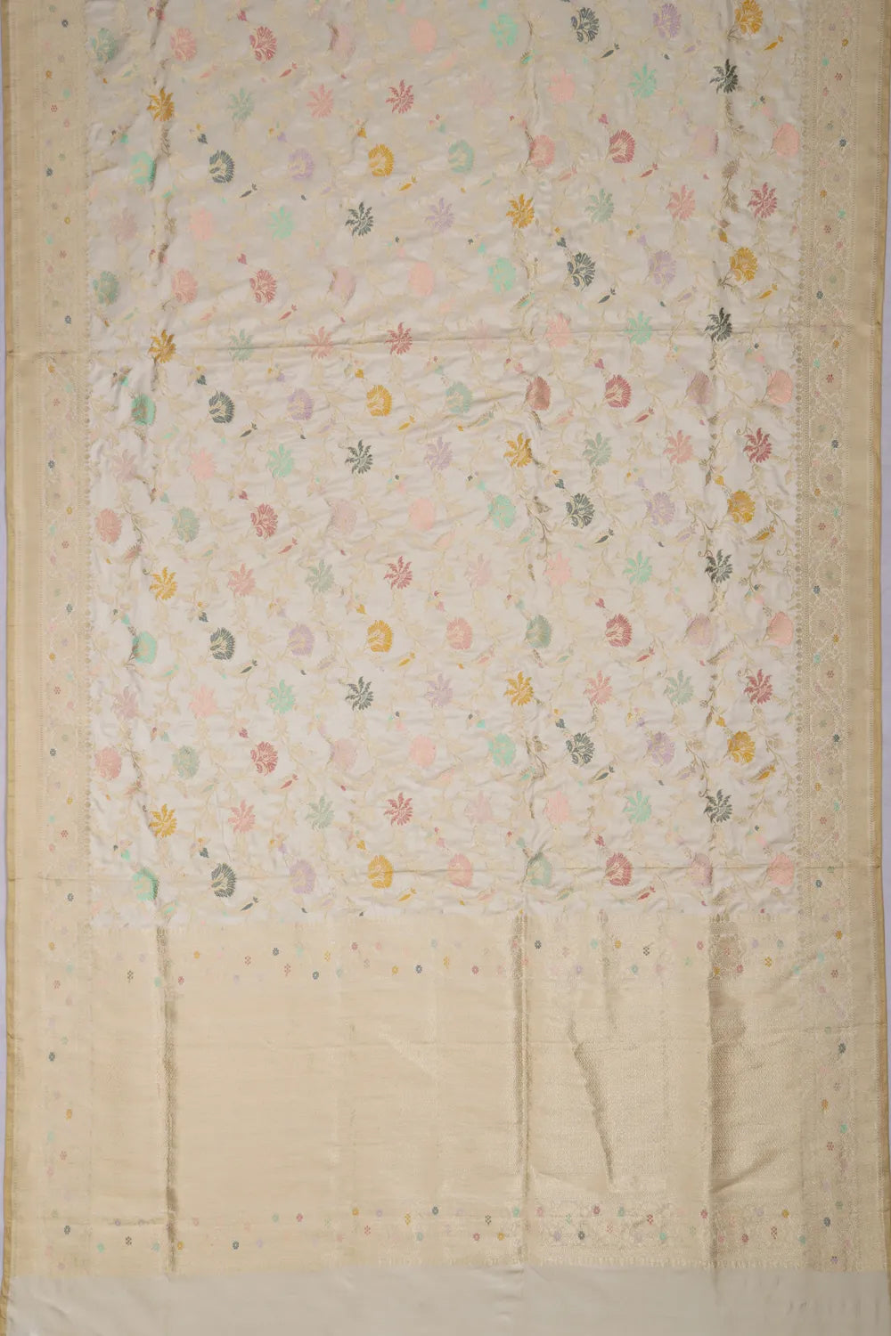 Banarasi Silk Meenakari Kadwa Jaal Cream Saree