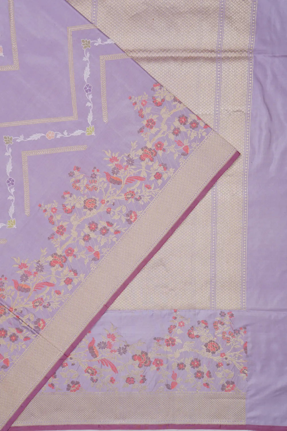 Banarasi Silk Kadwa Zig Zag Lines Lavender Saree