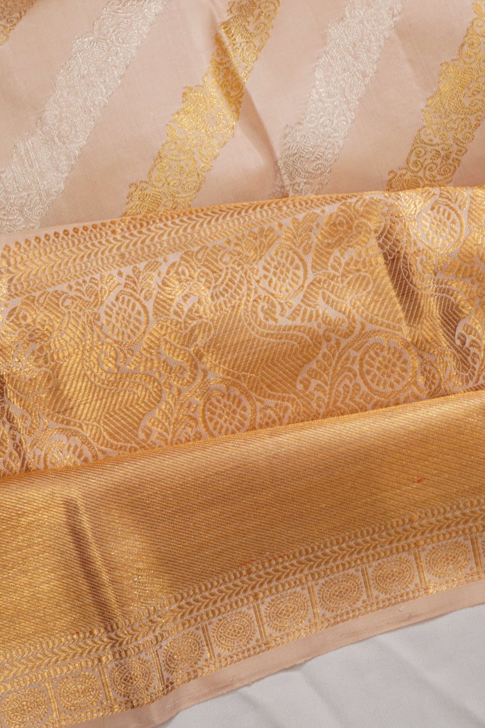 Kanchipuram Silk Leheriya Jaal Cream Saree