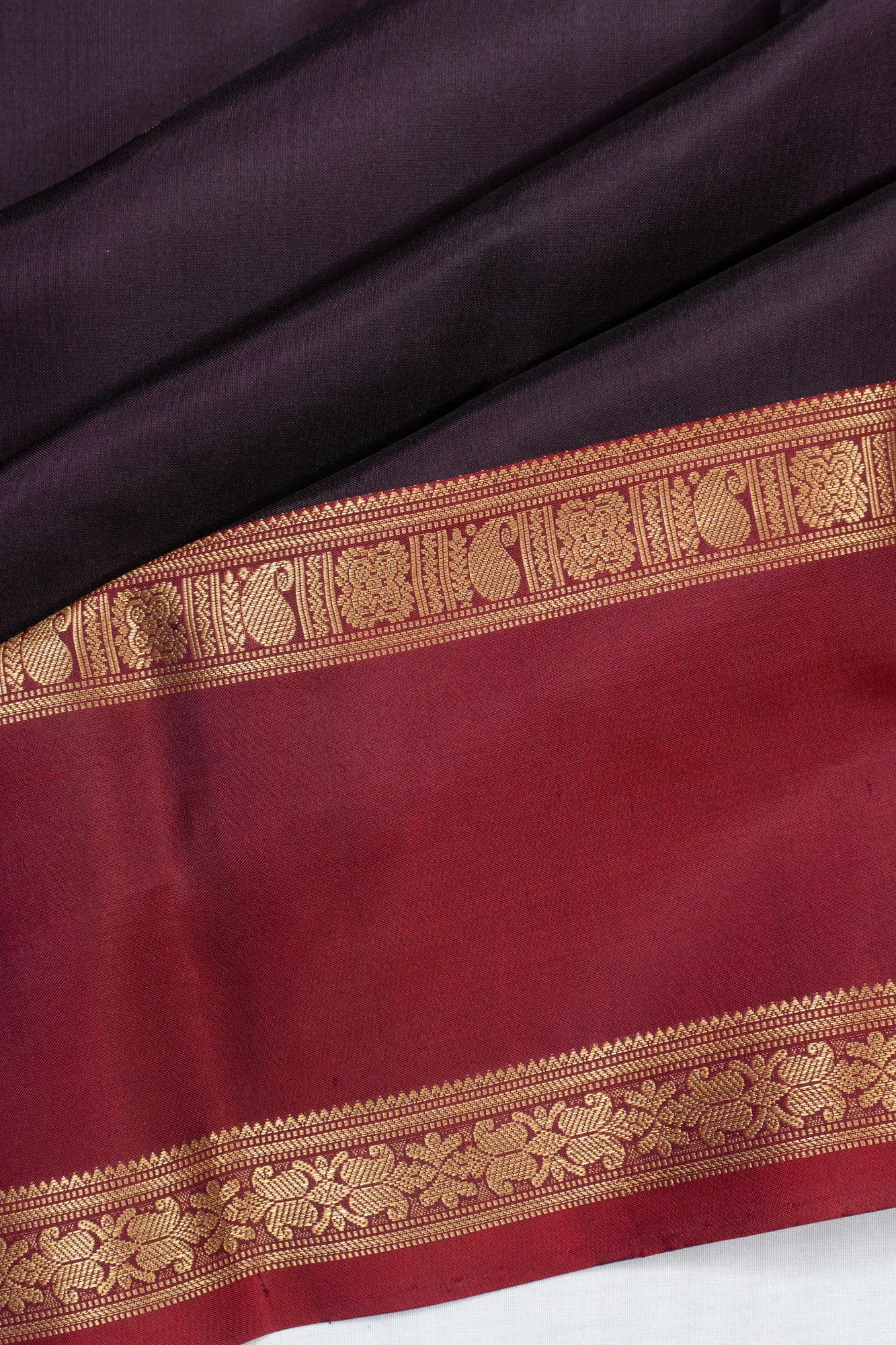 Classic Kanchipuram Silk Butta Choco Brown Saree With Rettai Pettu Border