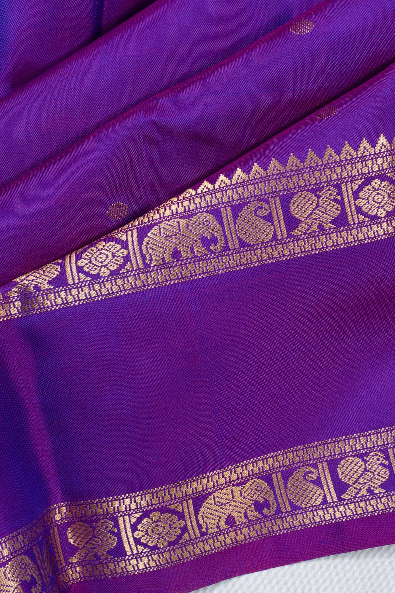 Classic Kanchipuram Silk Butta Violet Saree With Rettai Pettu Border