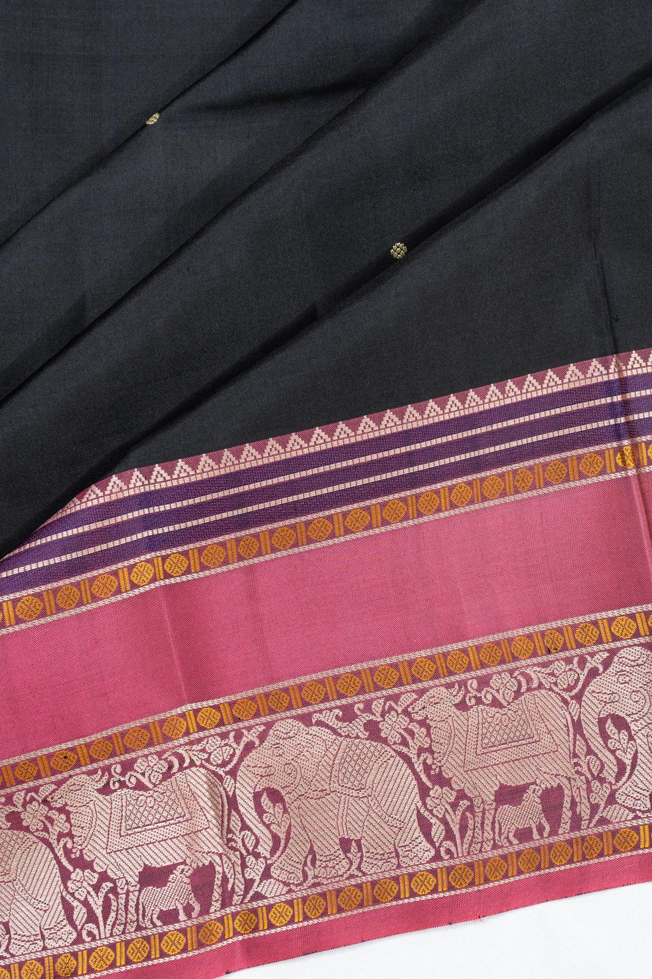 Classic Zero Zari Kanchipuram Silk Butta Black Saree